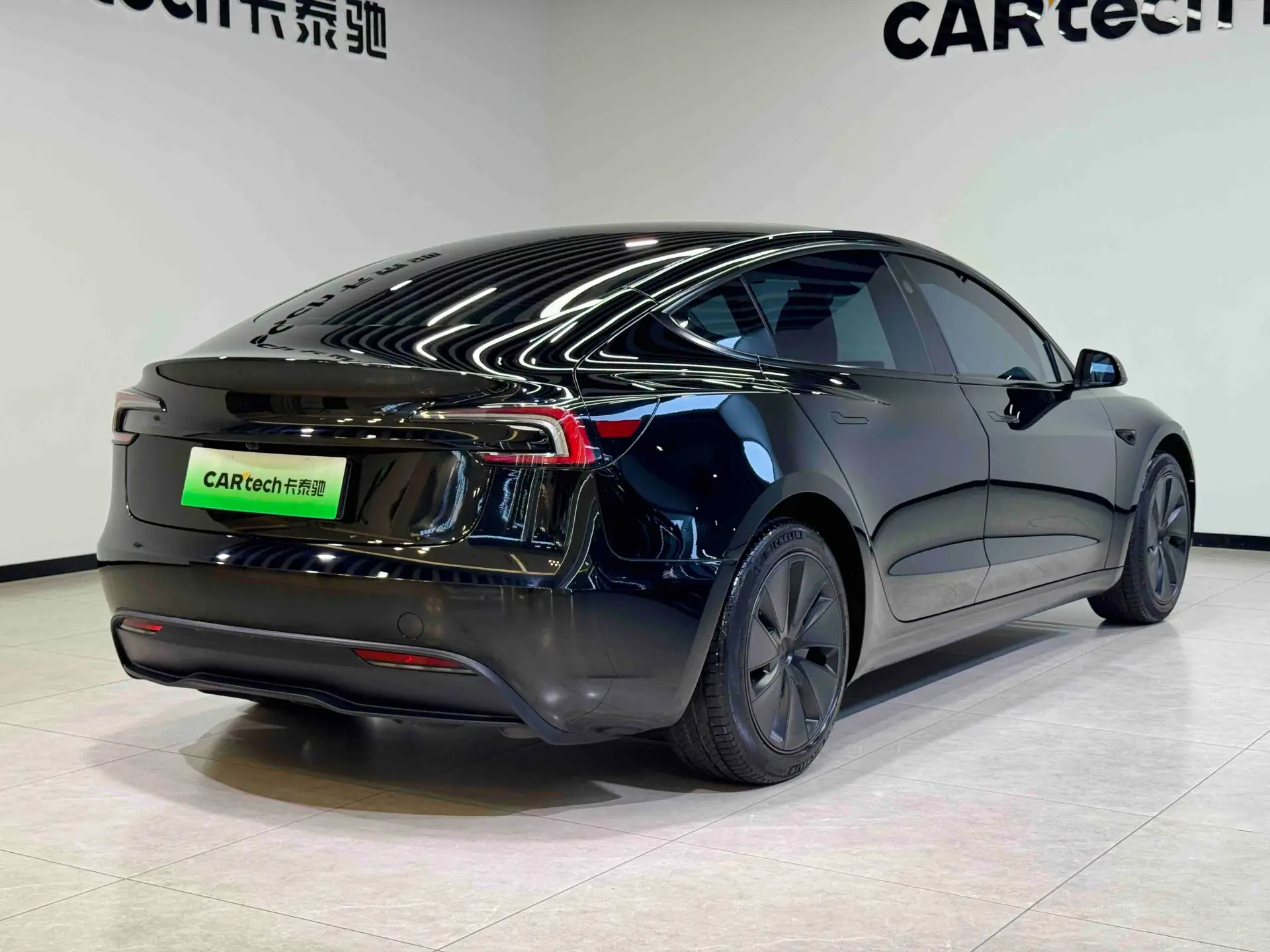 Tesla Model 3, 2024 27