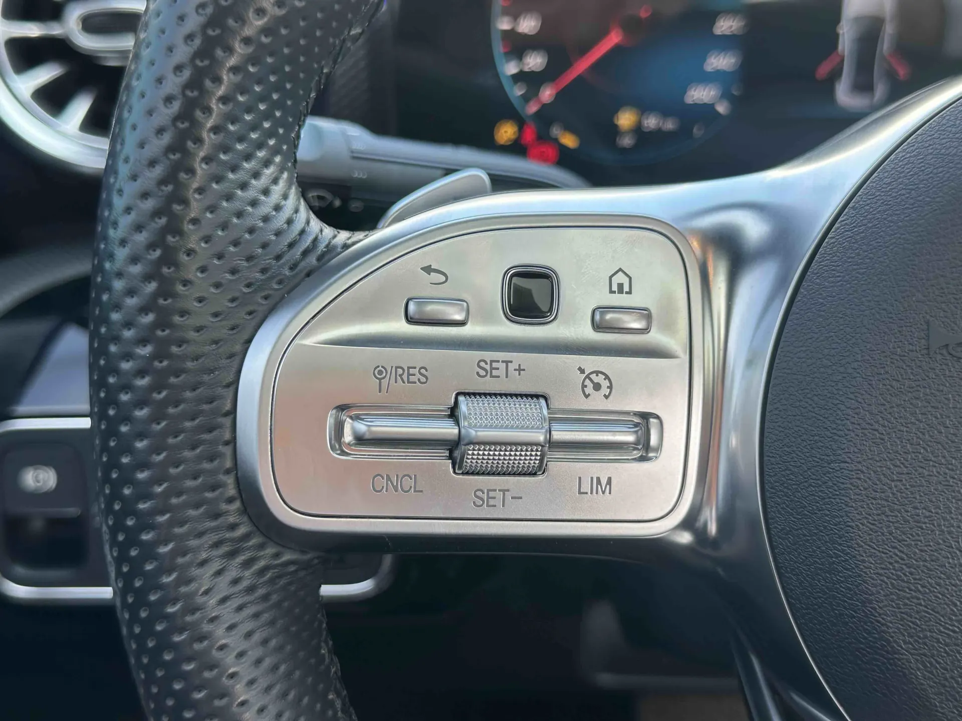 Mercedes-Benz A 200 L, 2020 19