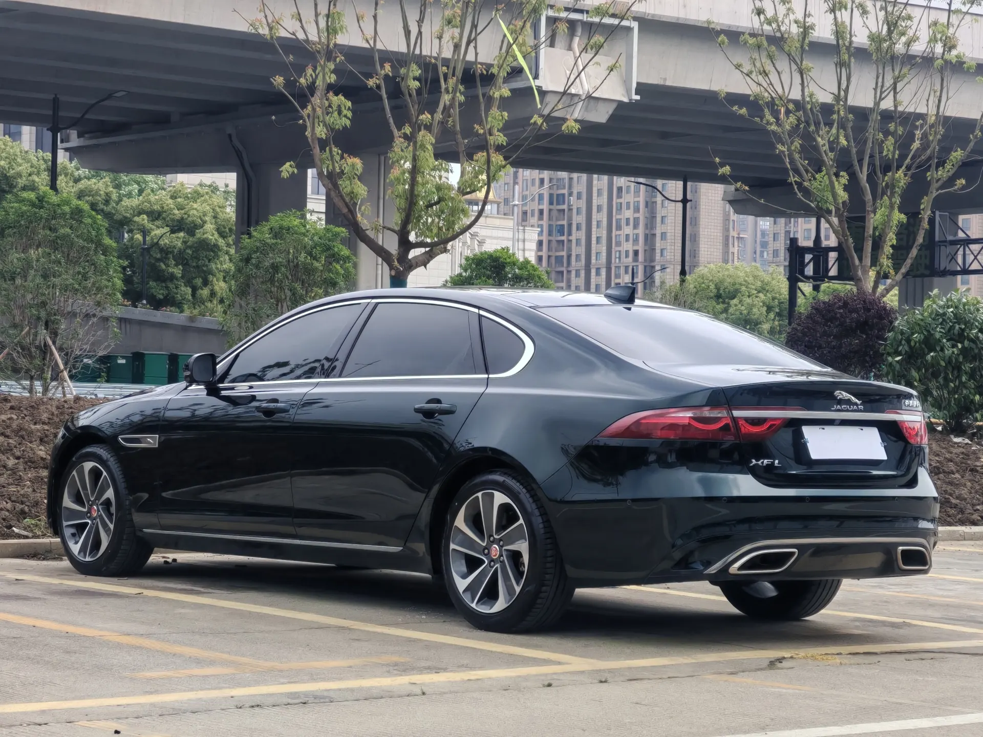 Jaguar XFL, 2023 все фото