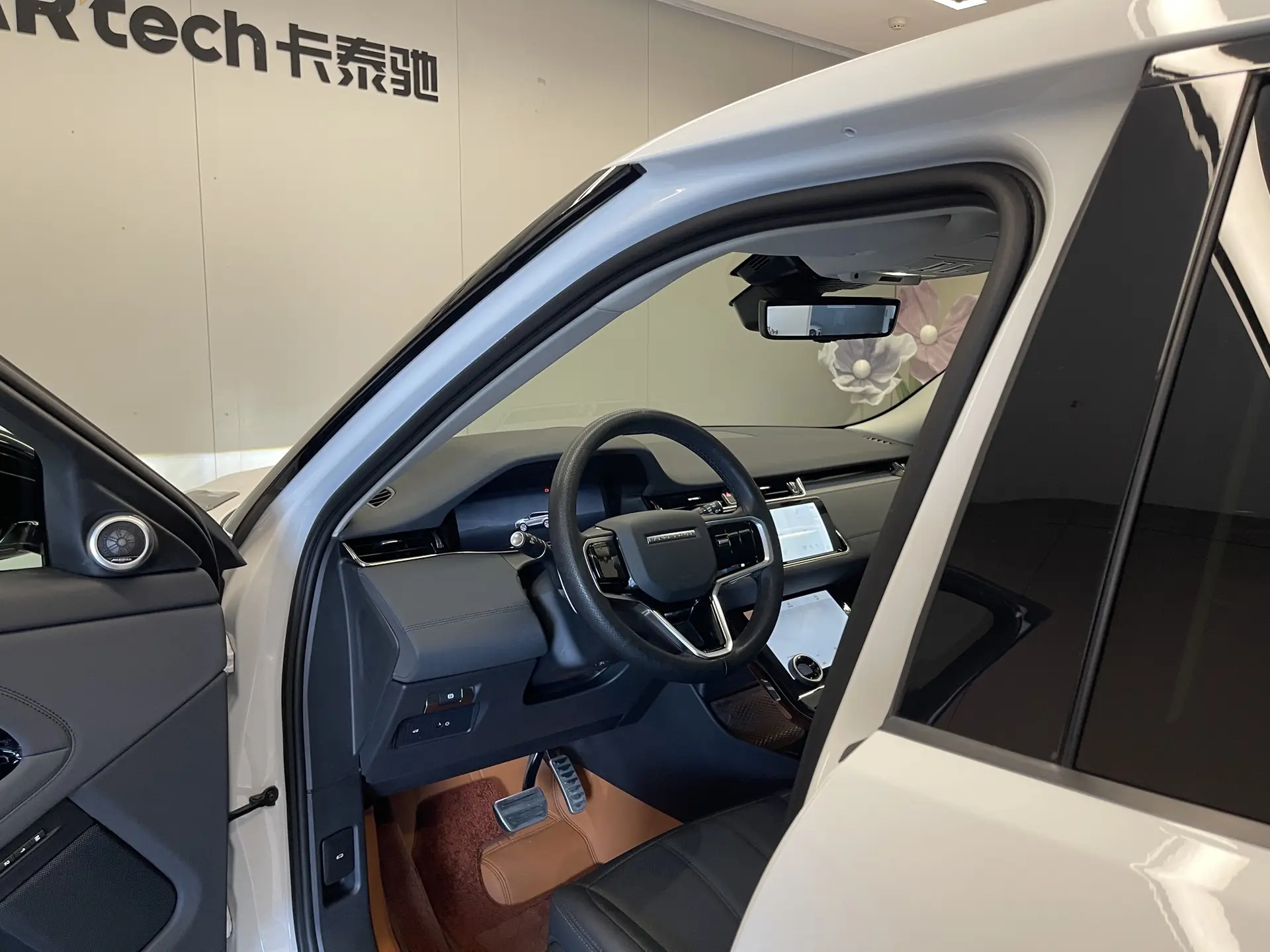 Land Rover Range Rover, 2023 24
