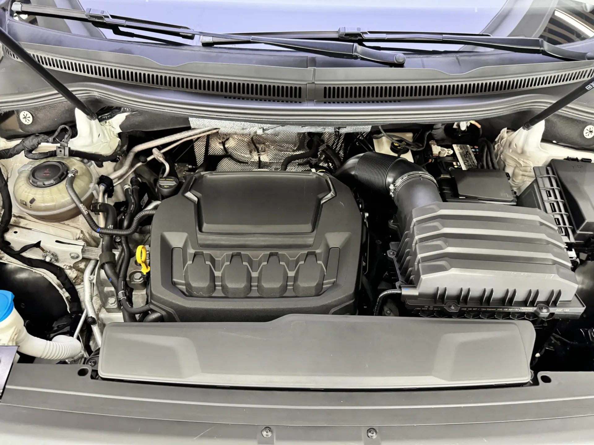 Volkswagen Viloran, 2022 12