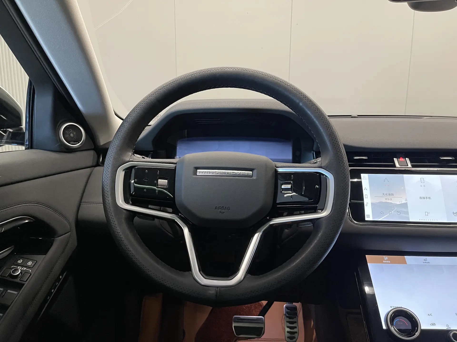 Land Rover Range Rover, 2023 18