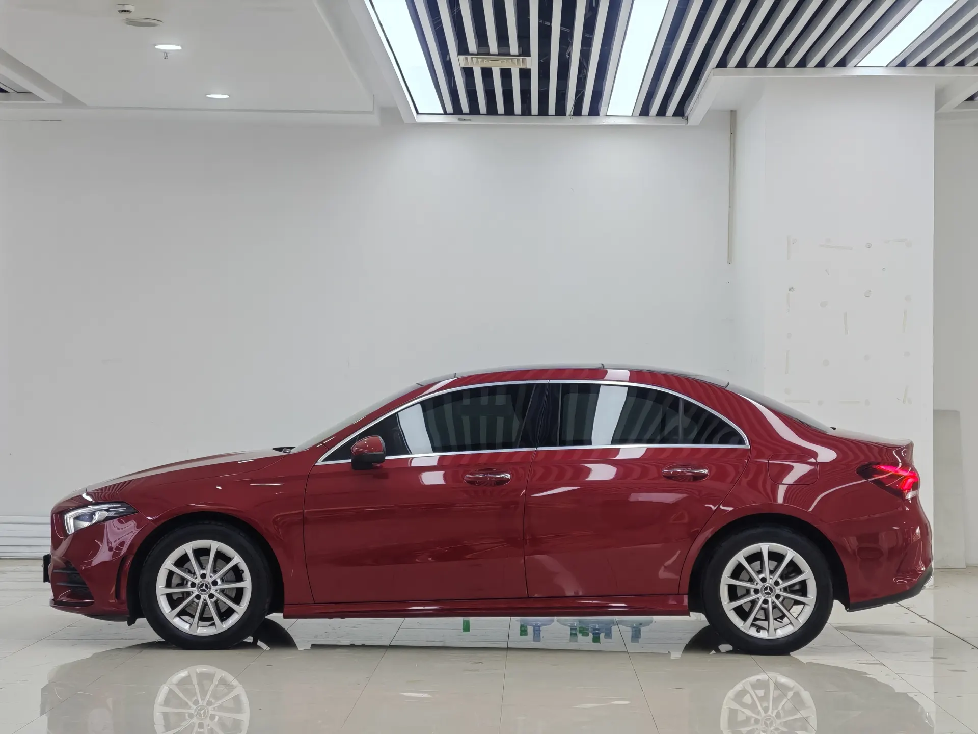 Mercedes-Benz A 200 L, 2020 6