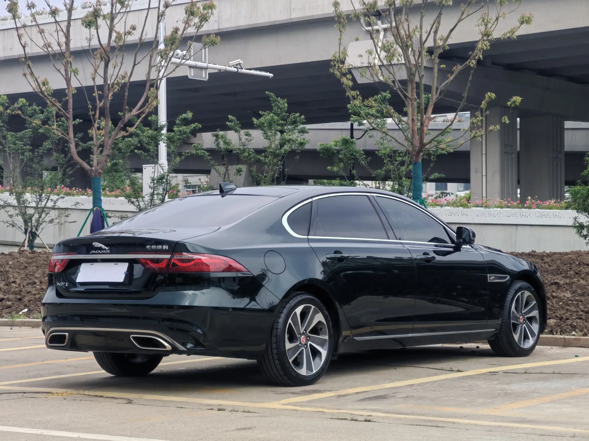 Jaguar XFL, 2023 3