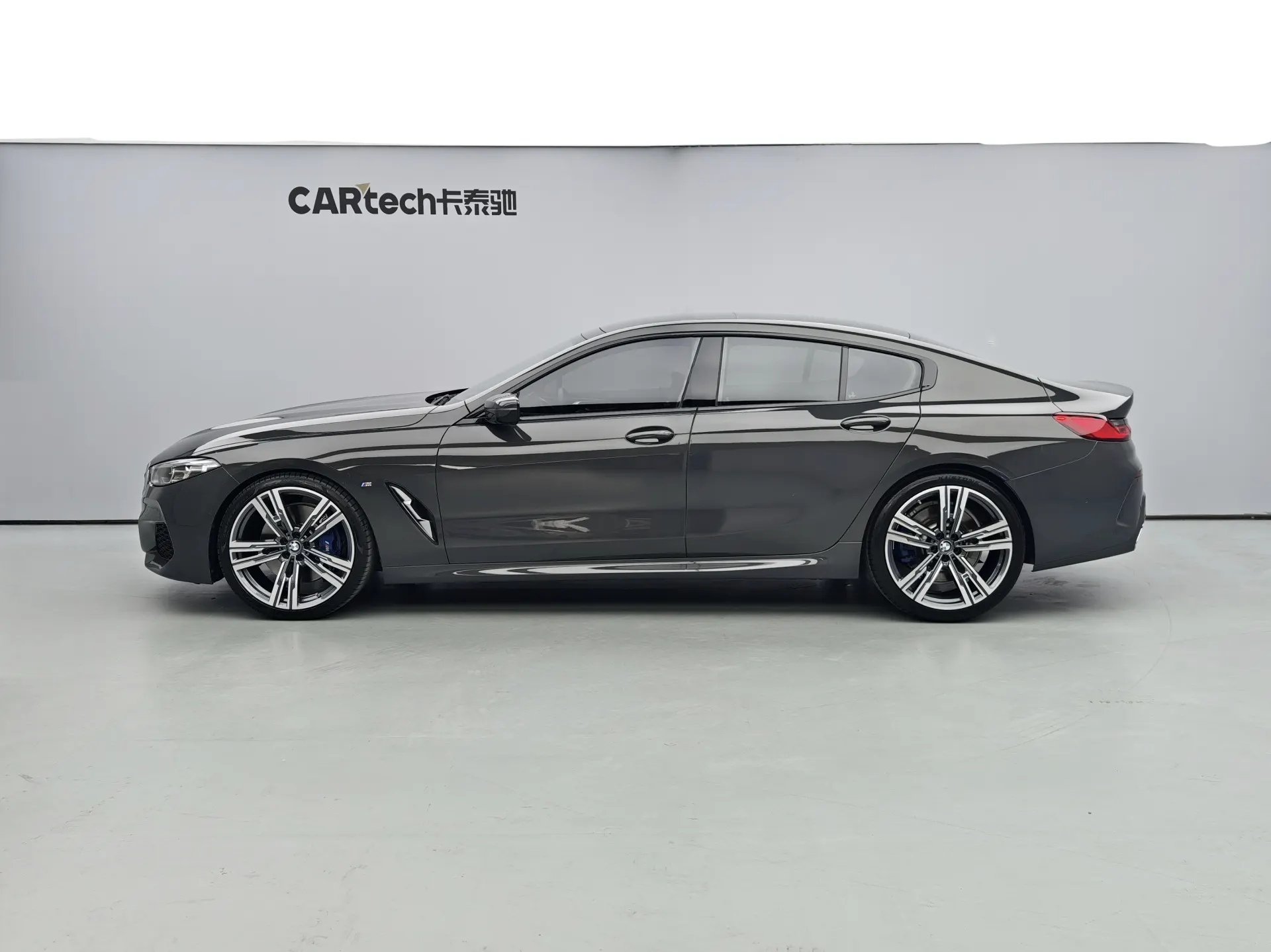 BMW 8, 2021 все фото