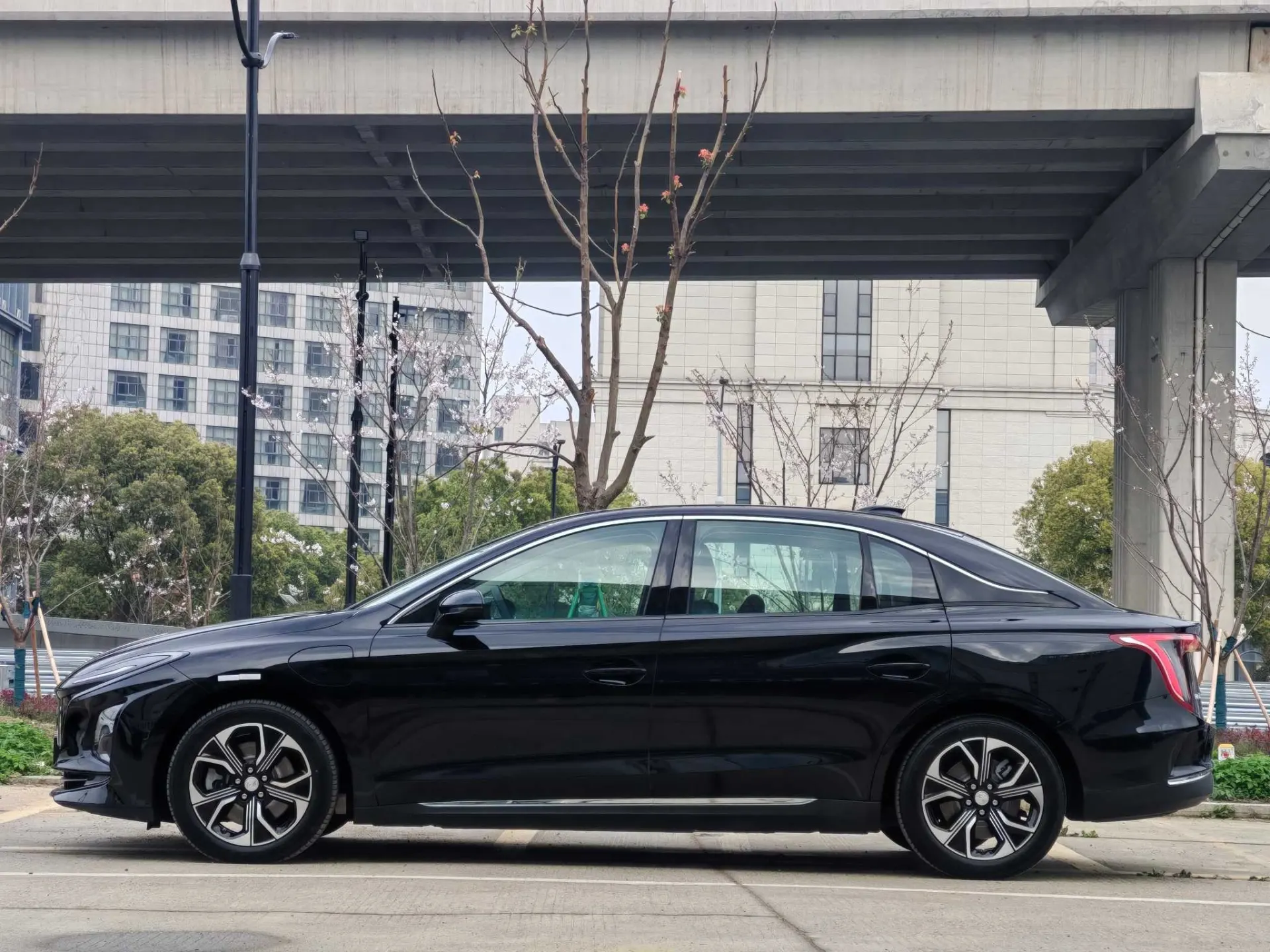 Hongqi QM5, 2024 7