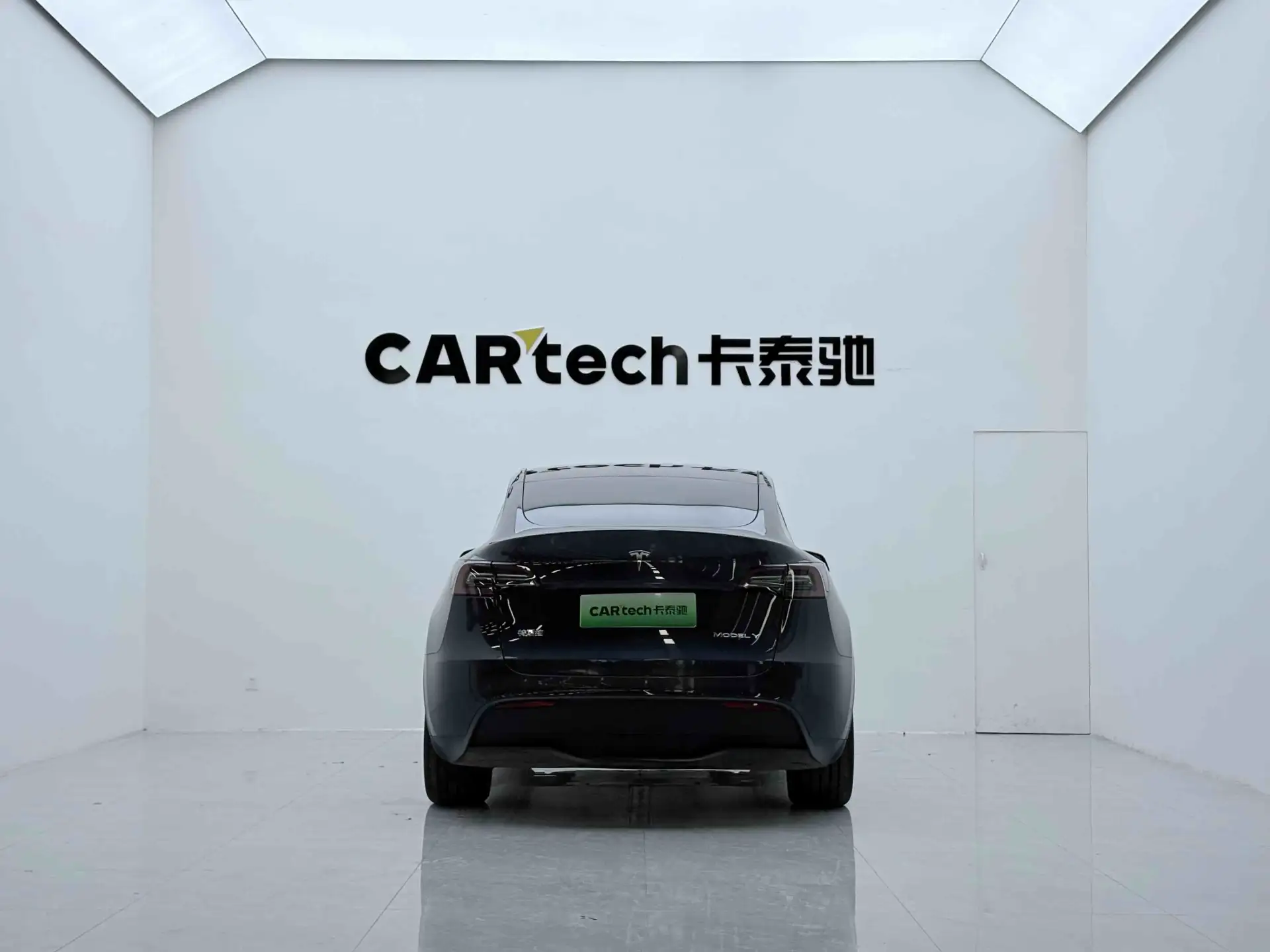 Tesla Model Y, 2024 все фото