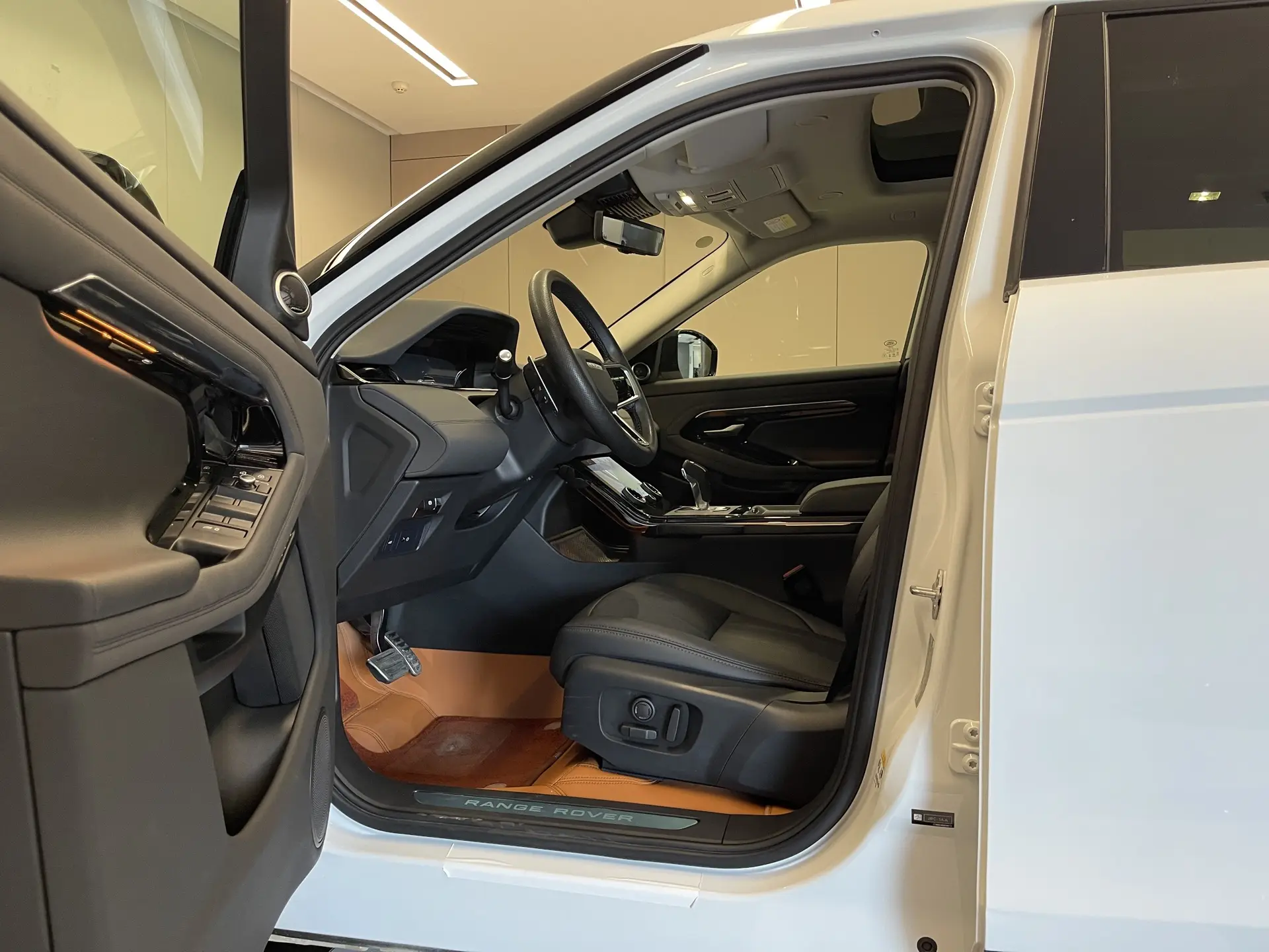 Land Rover Range Rover, 2023 23