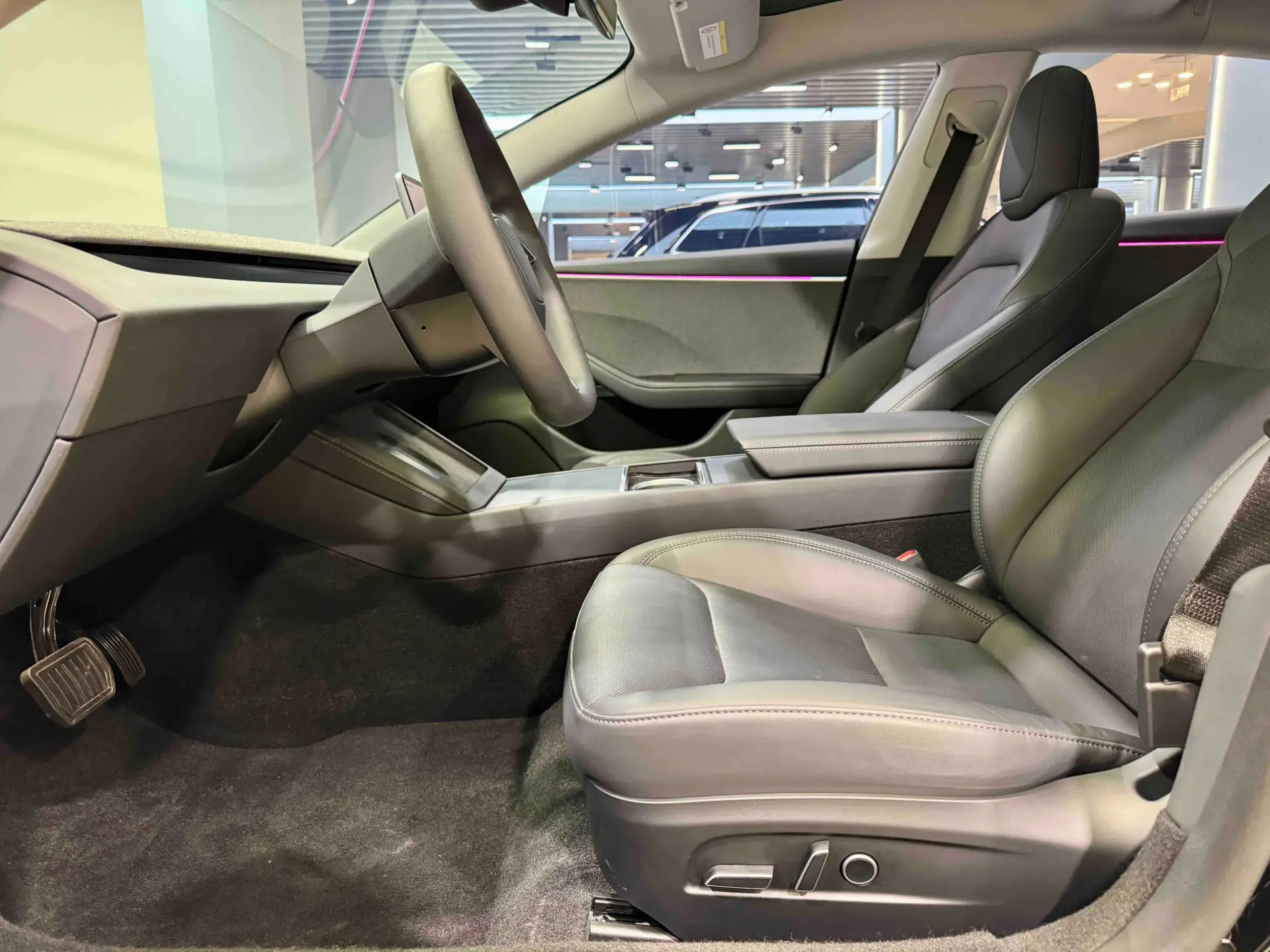Tesla Model 3, 2024 6