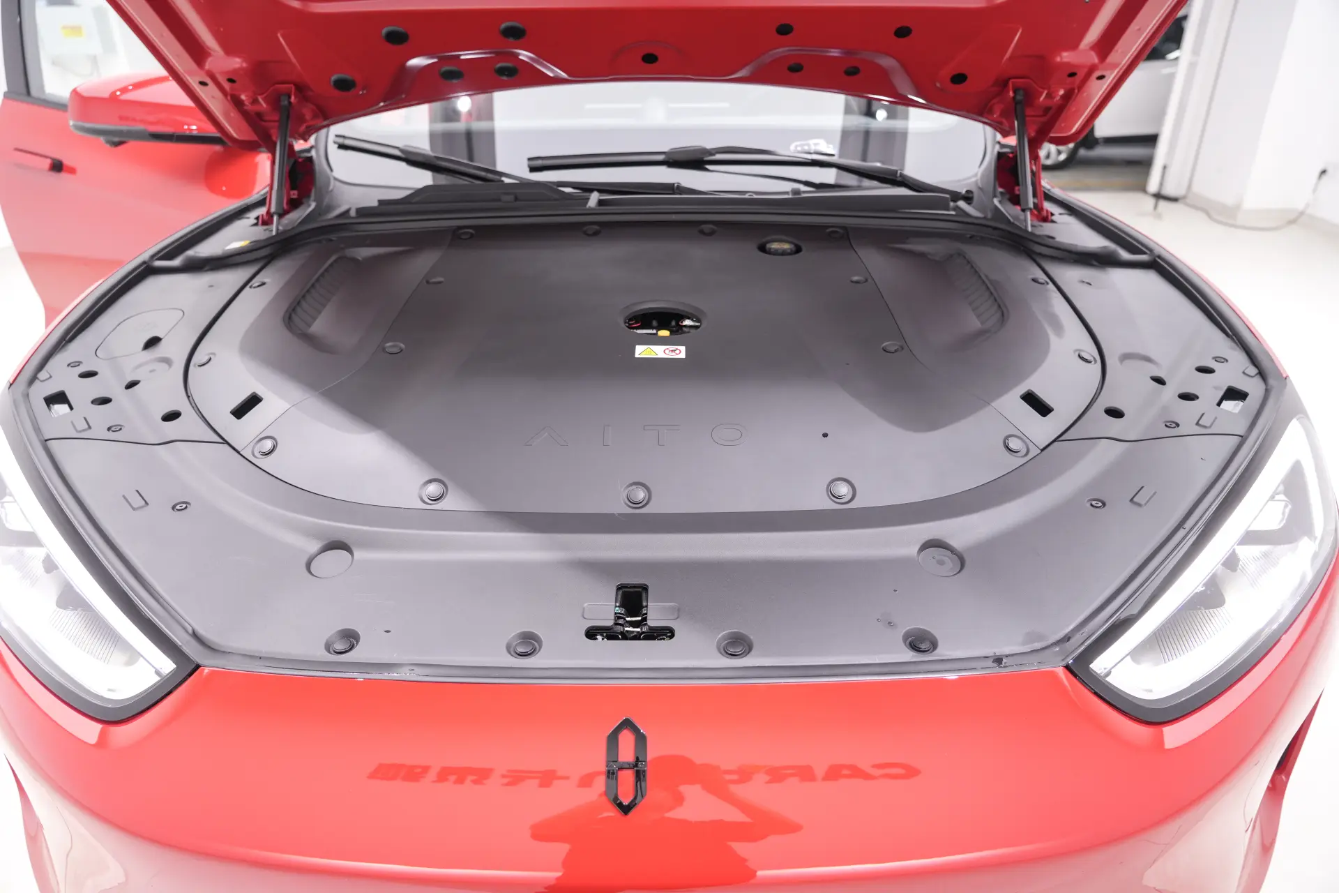 AITO M5, 2025 12