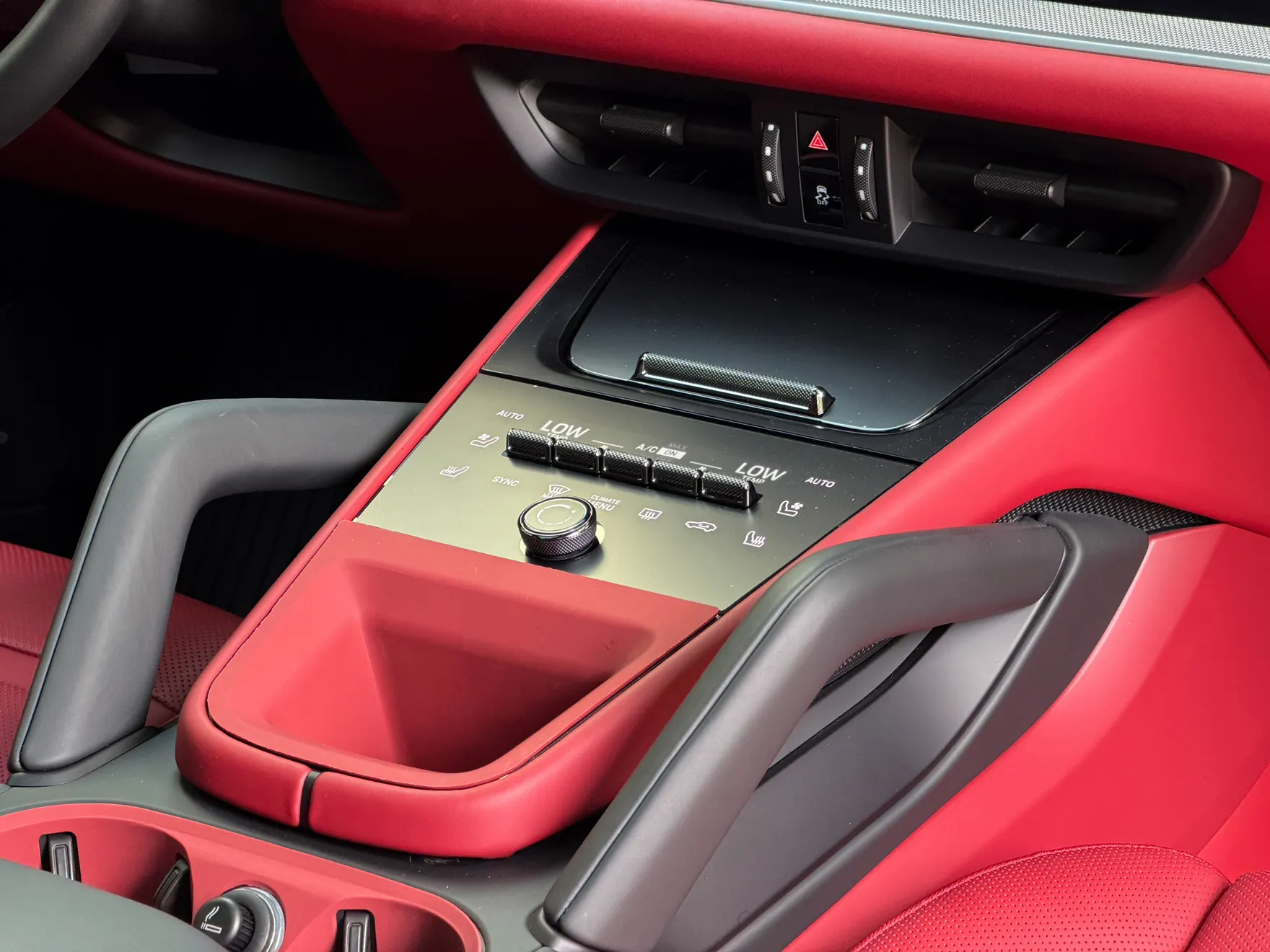 Porsche Cayenne, 2025 14