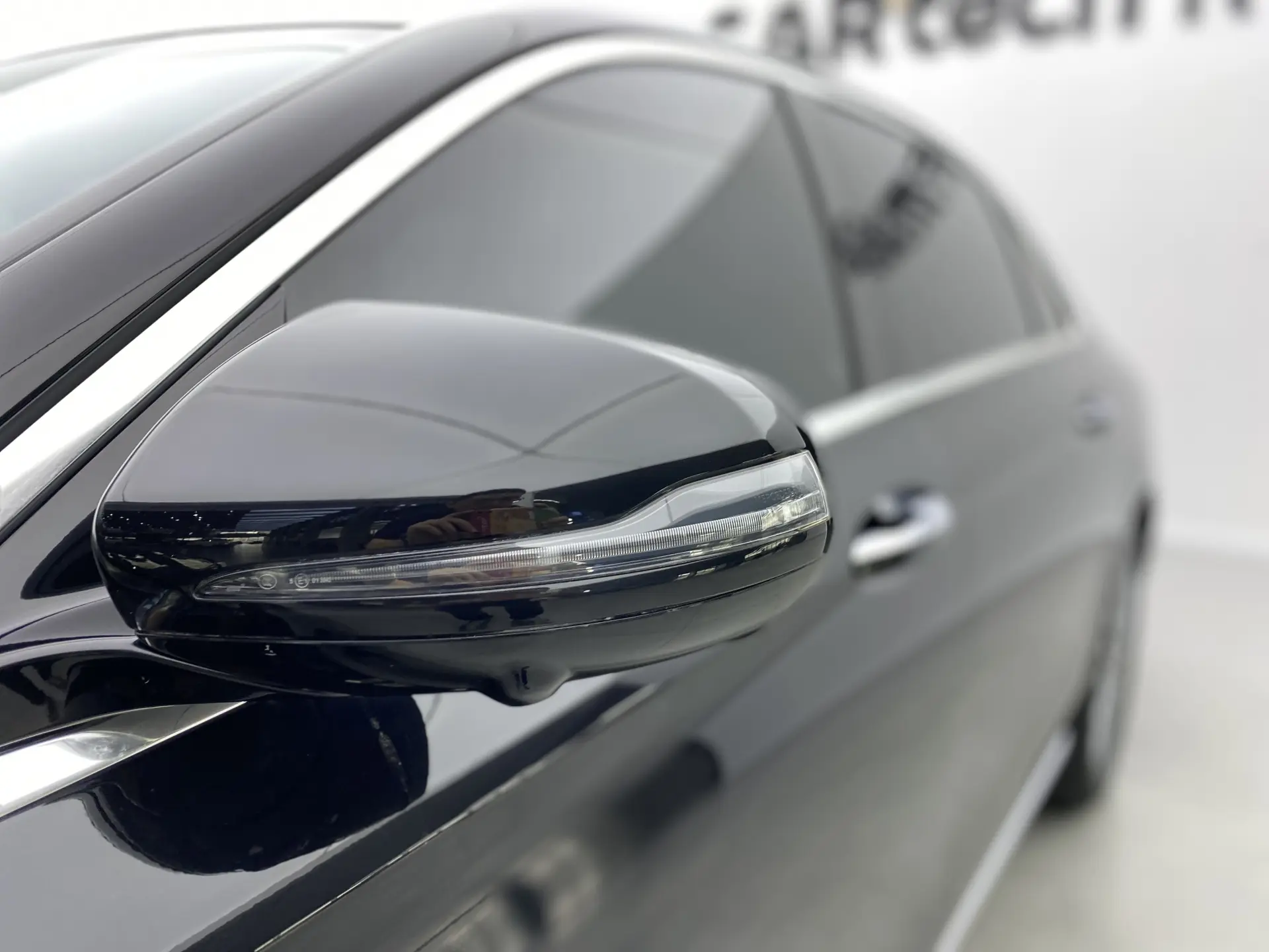 Mercedes-Benz E 300 L, 2023 27