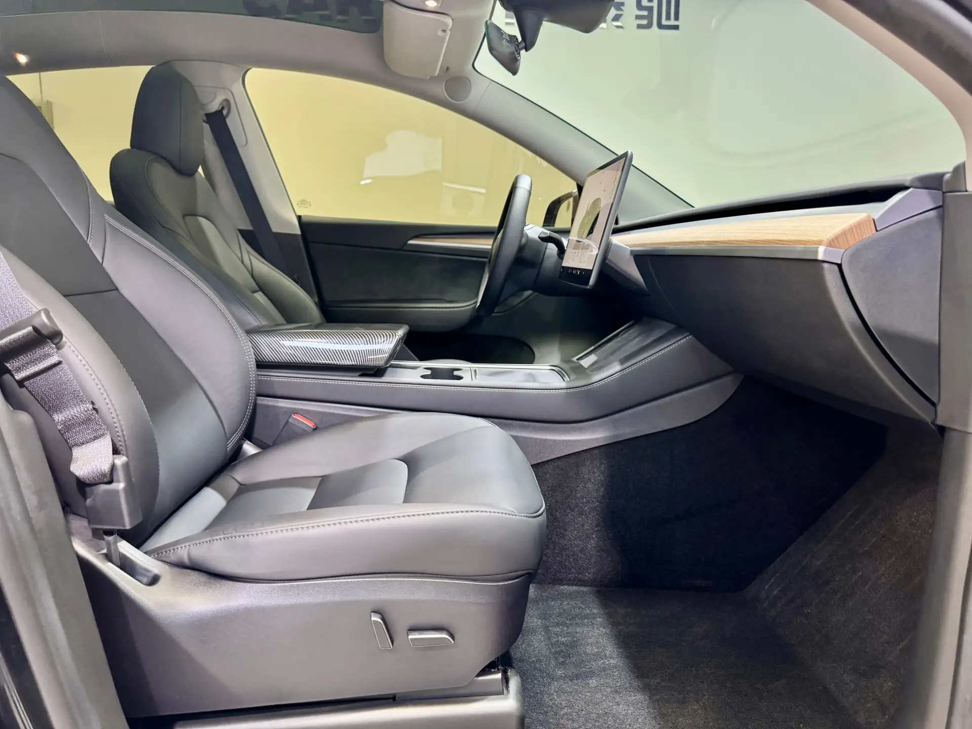 Tesla Model Y, 2023 8
