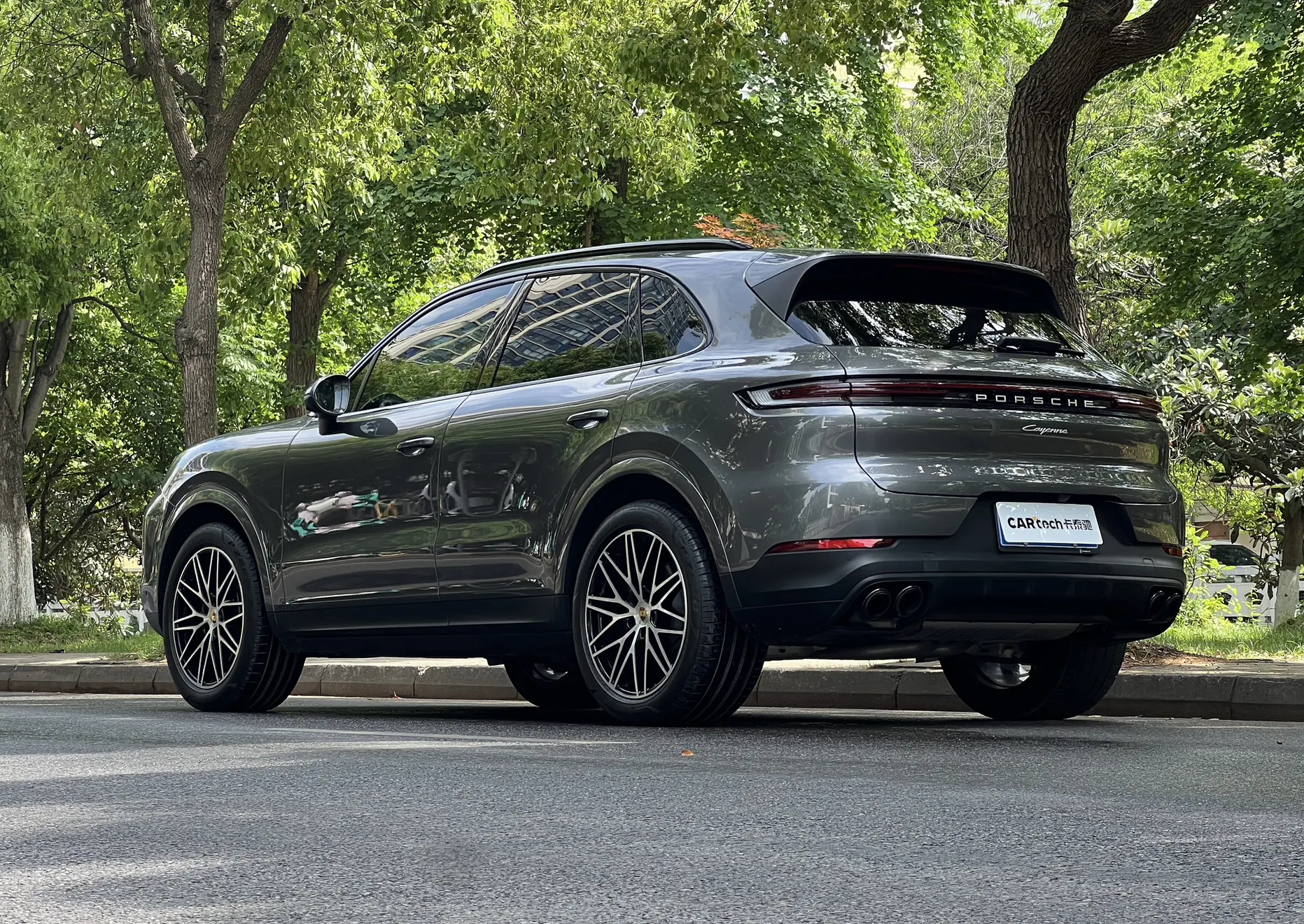 Porsche Cayenne, 2025 6