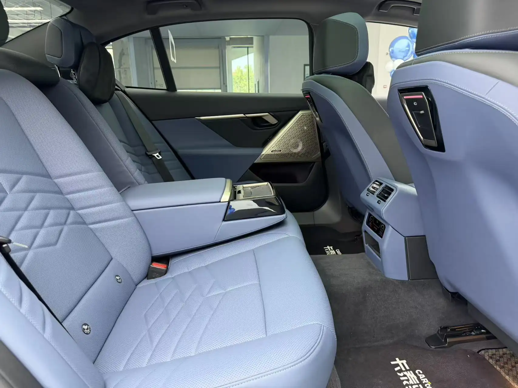 BMW 530Li, 2024 8