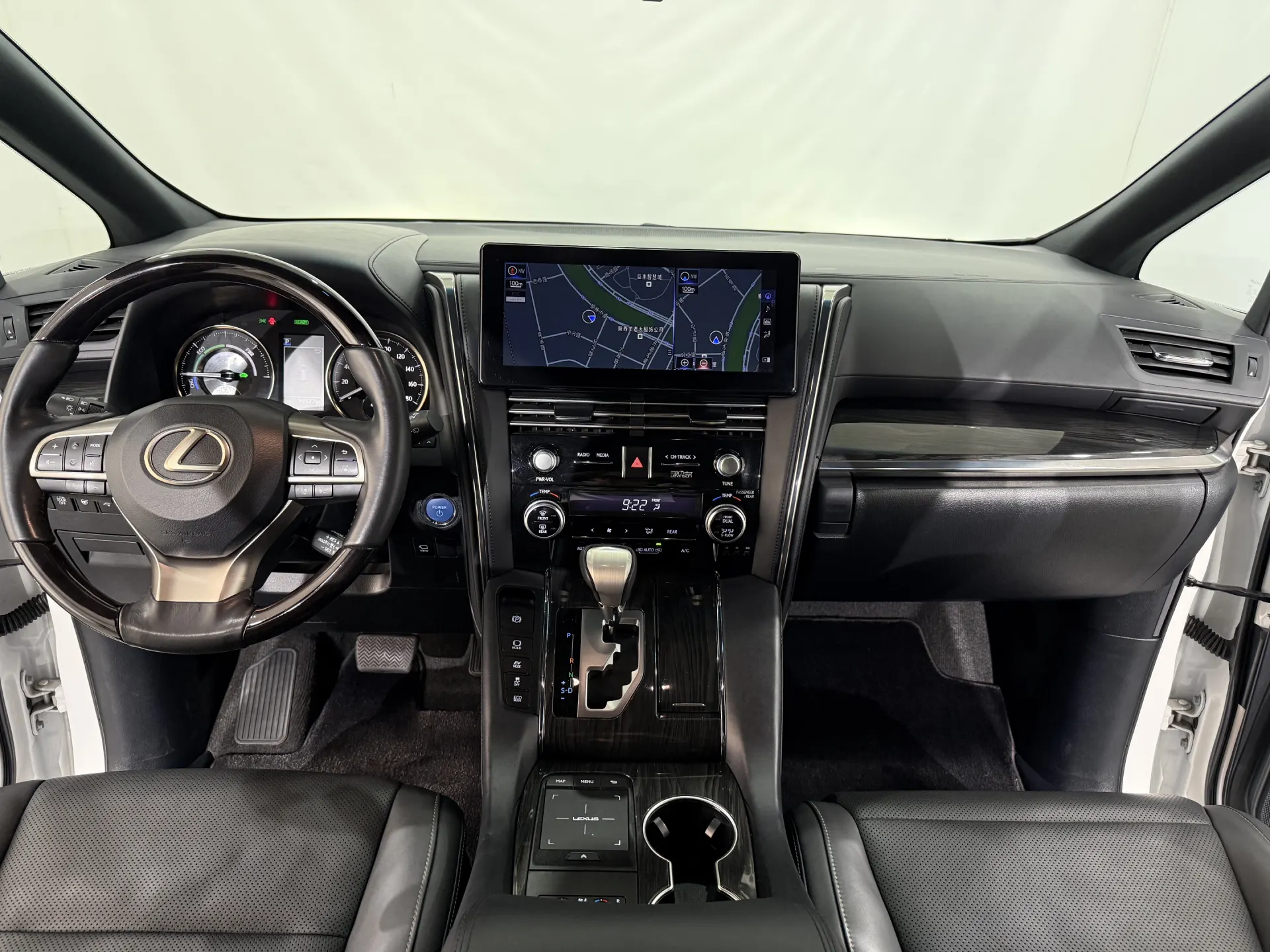 Lexus LM 300h, 2020 10