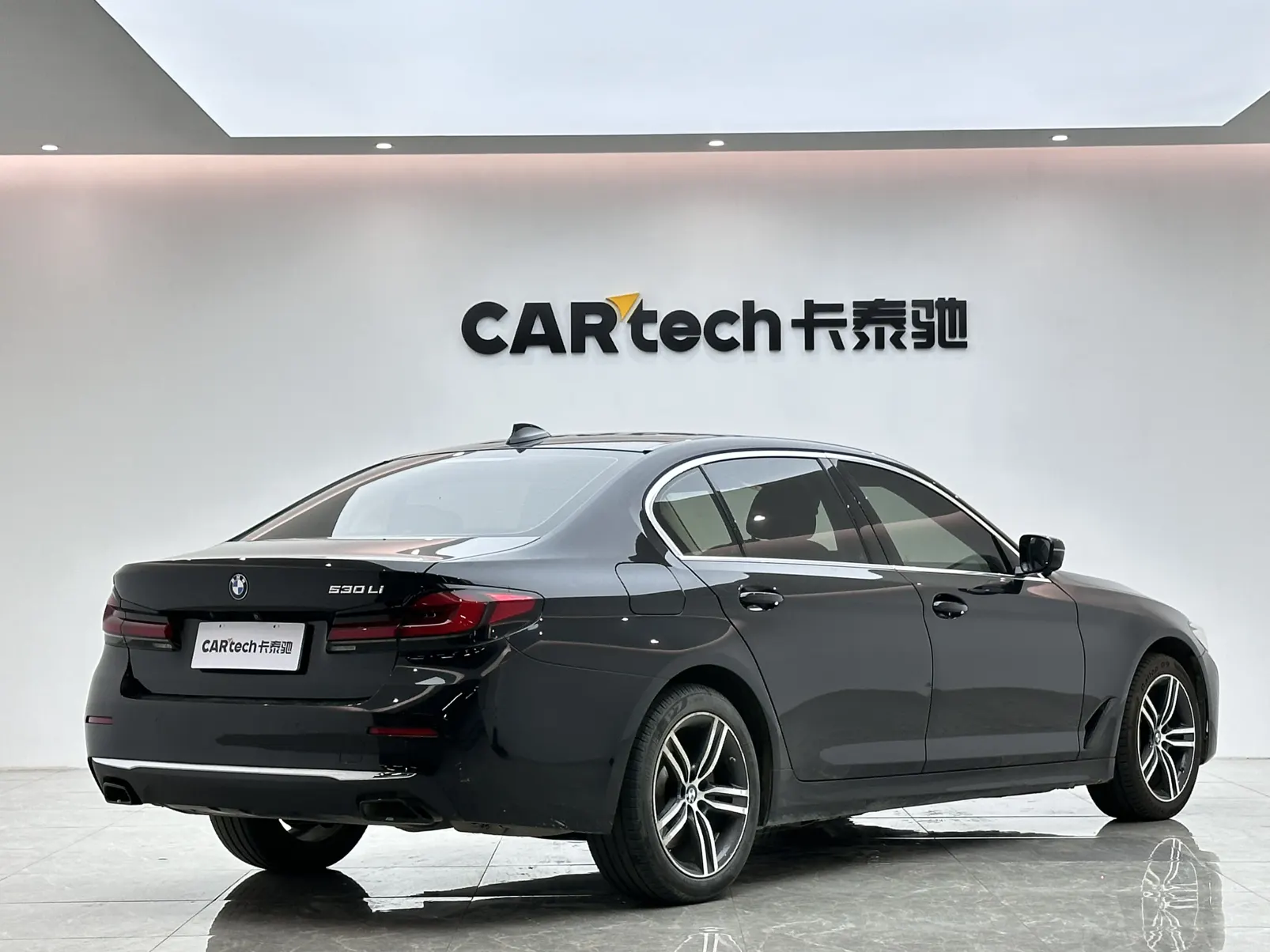 BMW 530Li, 2020 все фото
