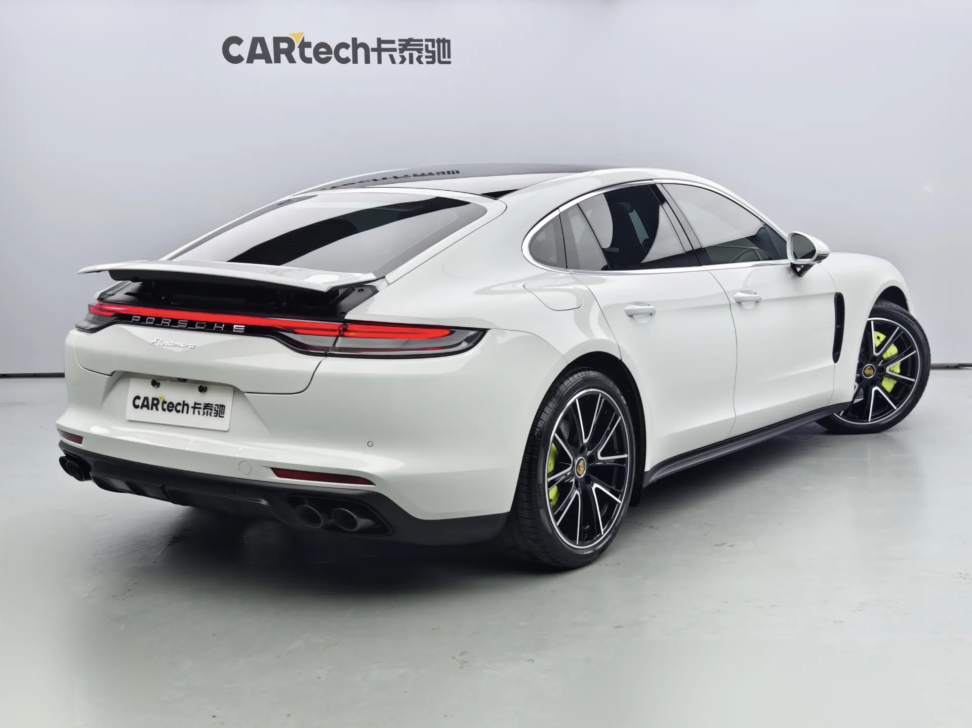 Porsche Panamera, 2022 3