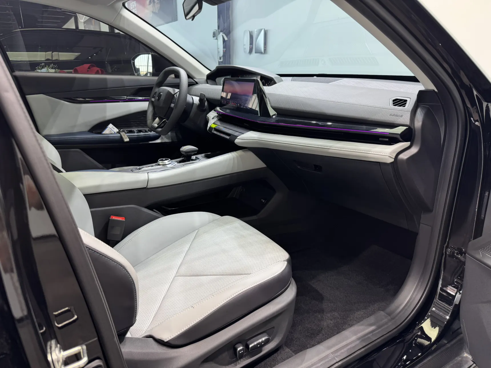 Changan UNI-V, 2023 14