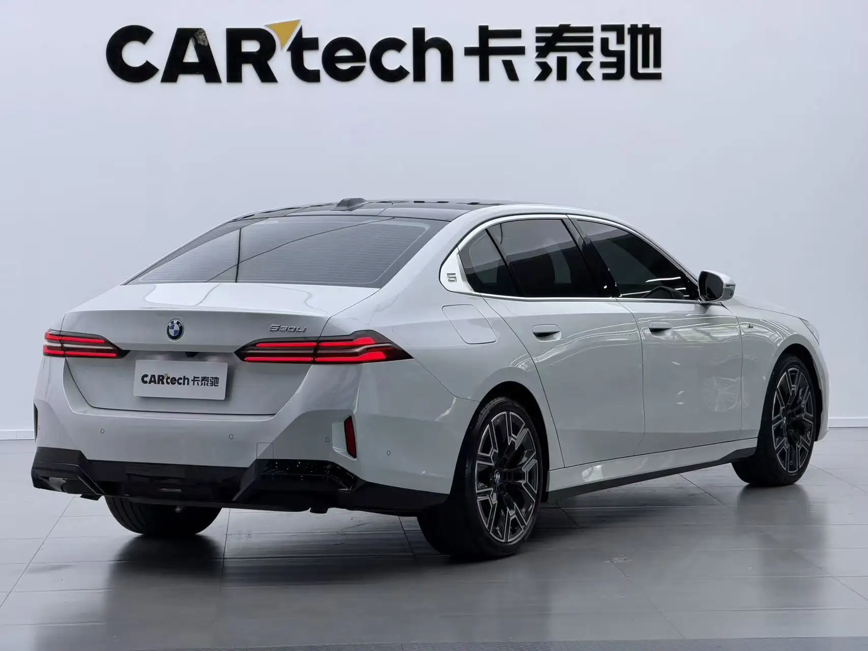 BMW 530Li, 2024 3