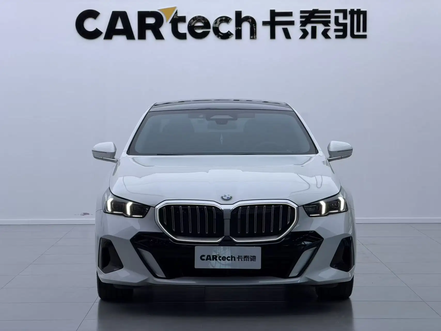 BMW 530Li, 2024 2