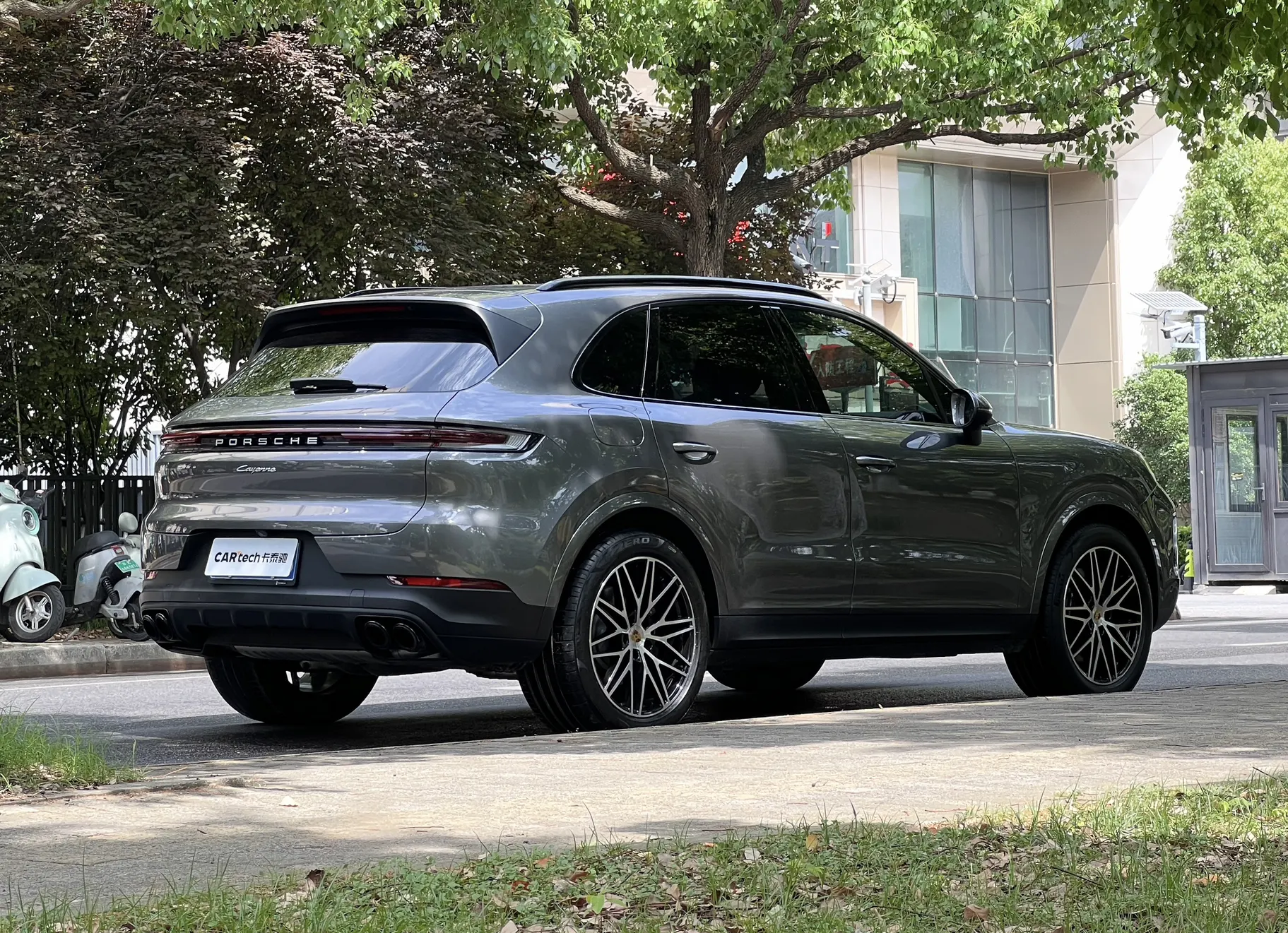 Porsche Cayenne, 2025 4