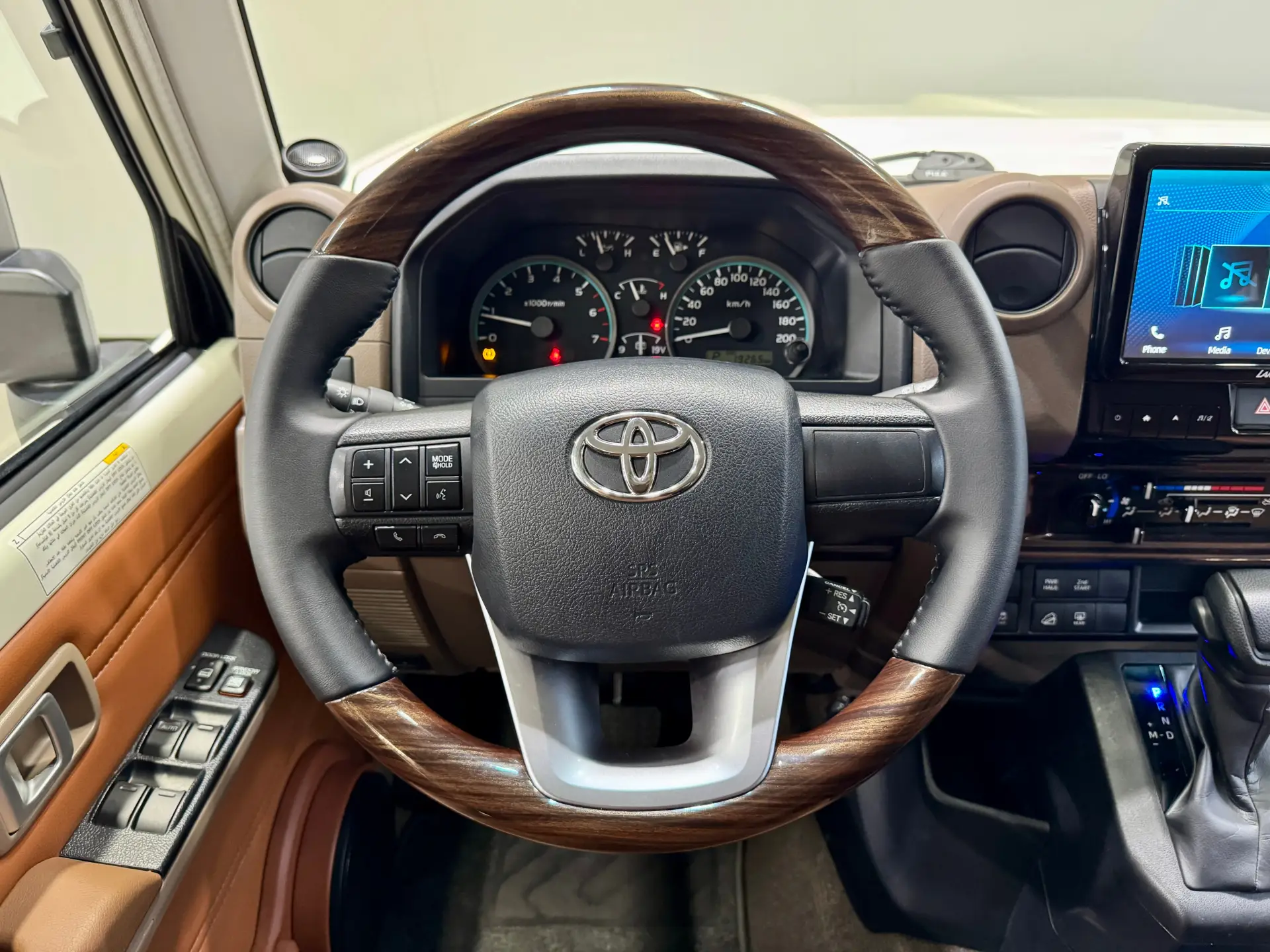 Toyota Land Cruiser, 2024 10