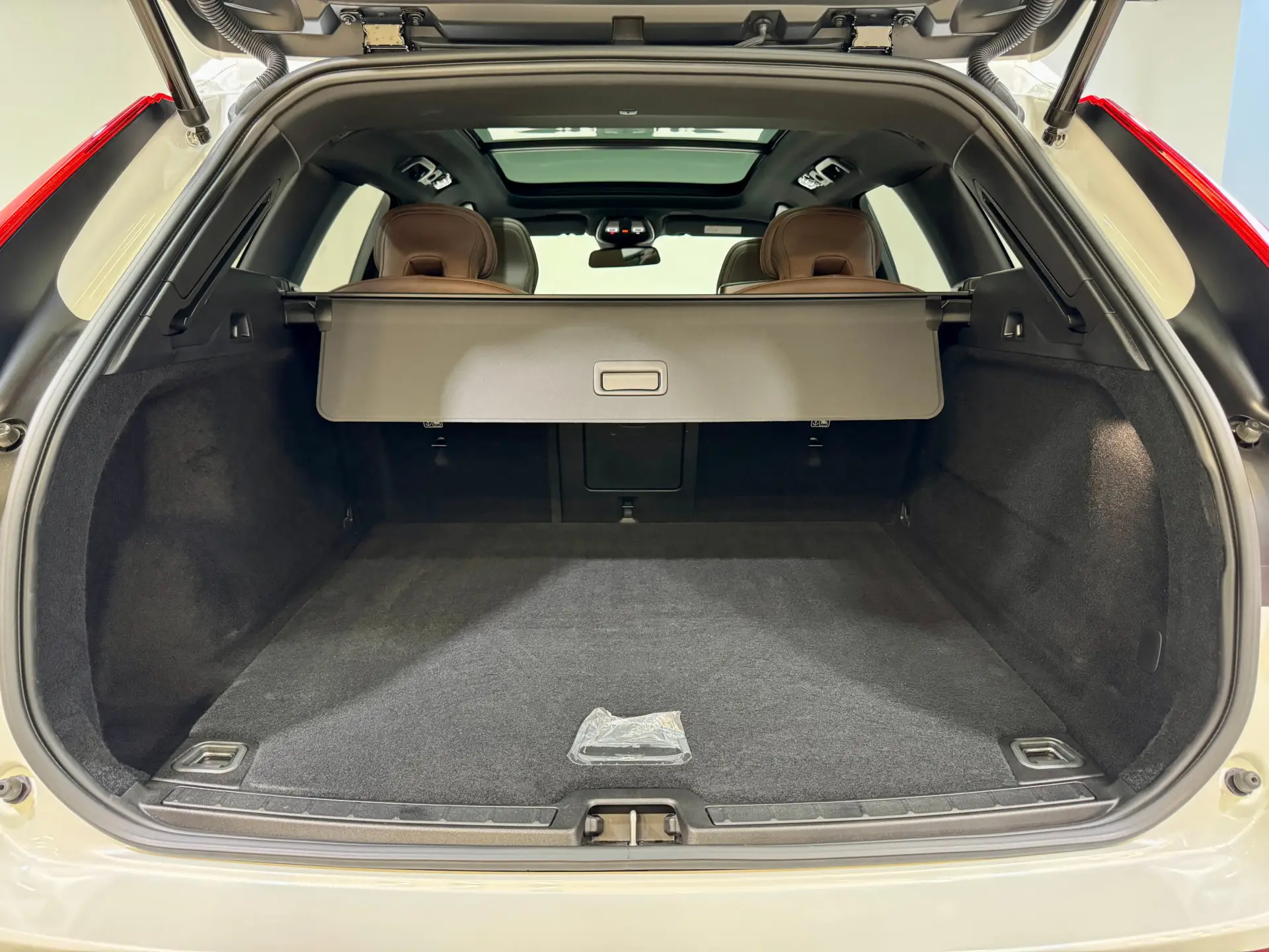 Volvo XC60, 2025 22