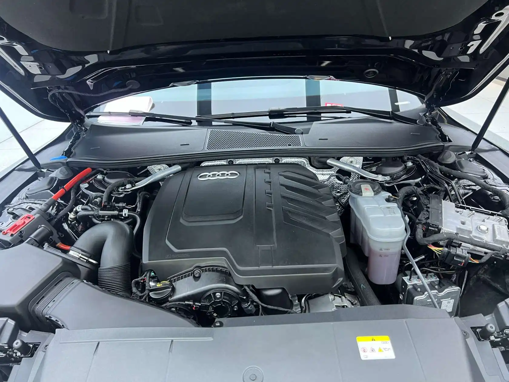 Audi A7L 45 TFSI, 2024 25