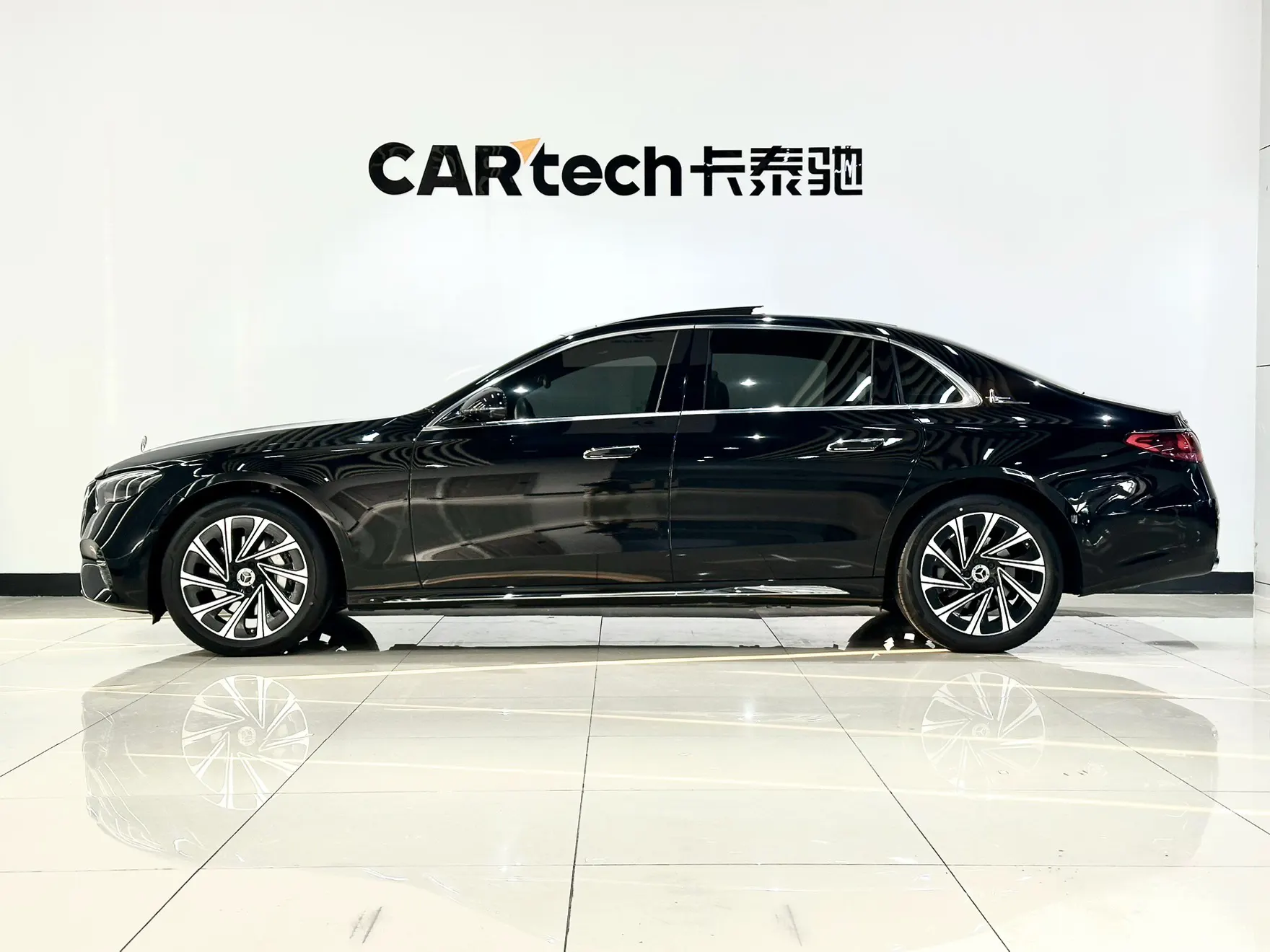 Mercedes-Benz E 300 L, 2025 все фото