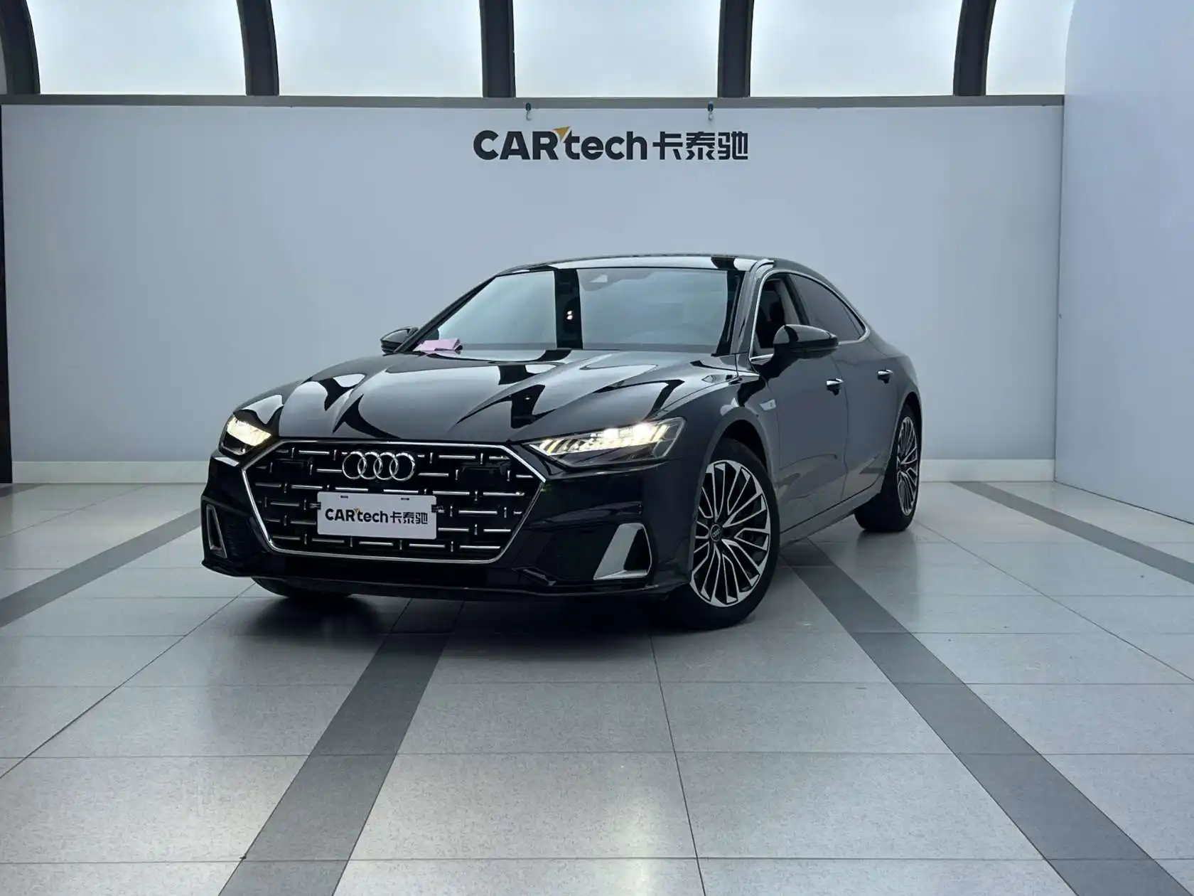 Audi A7L 45 TFSI