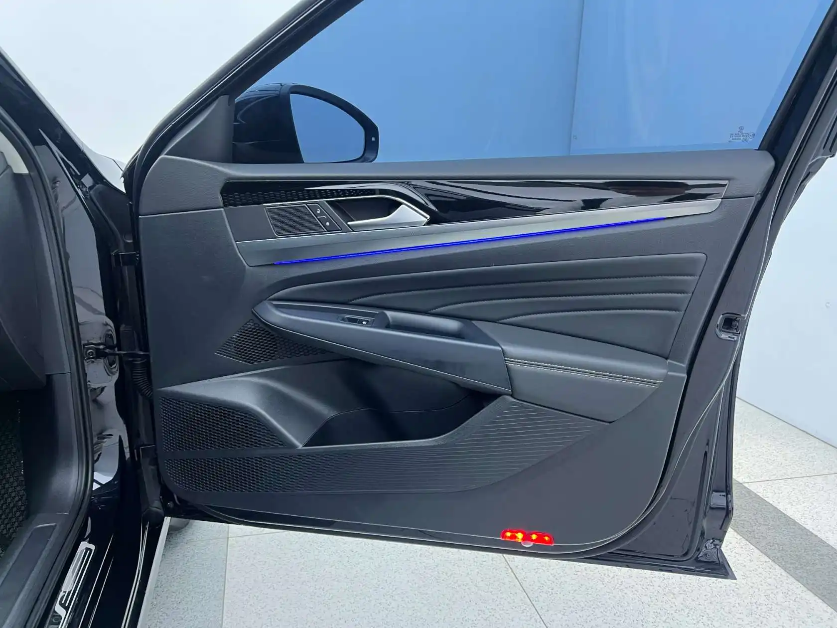 Volkswagen Passat, 2023 21