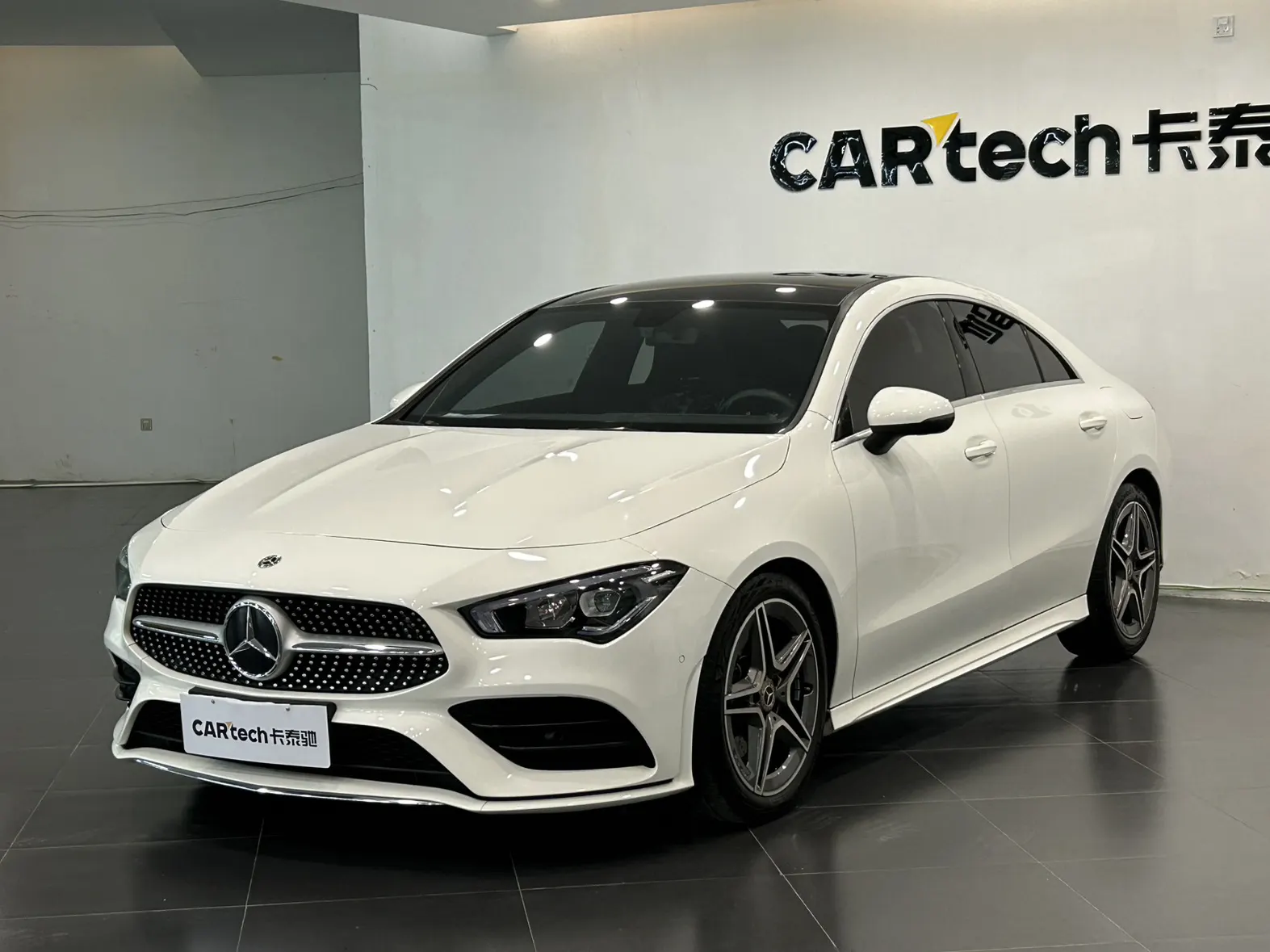 Mercedes-Benz CLA 200