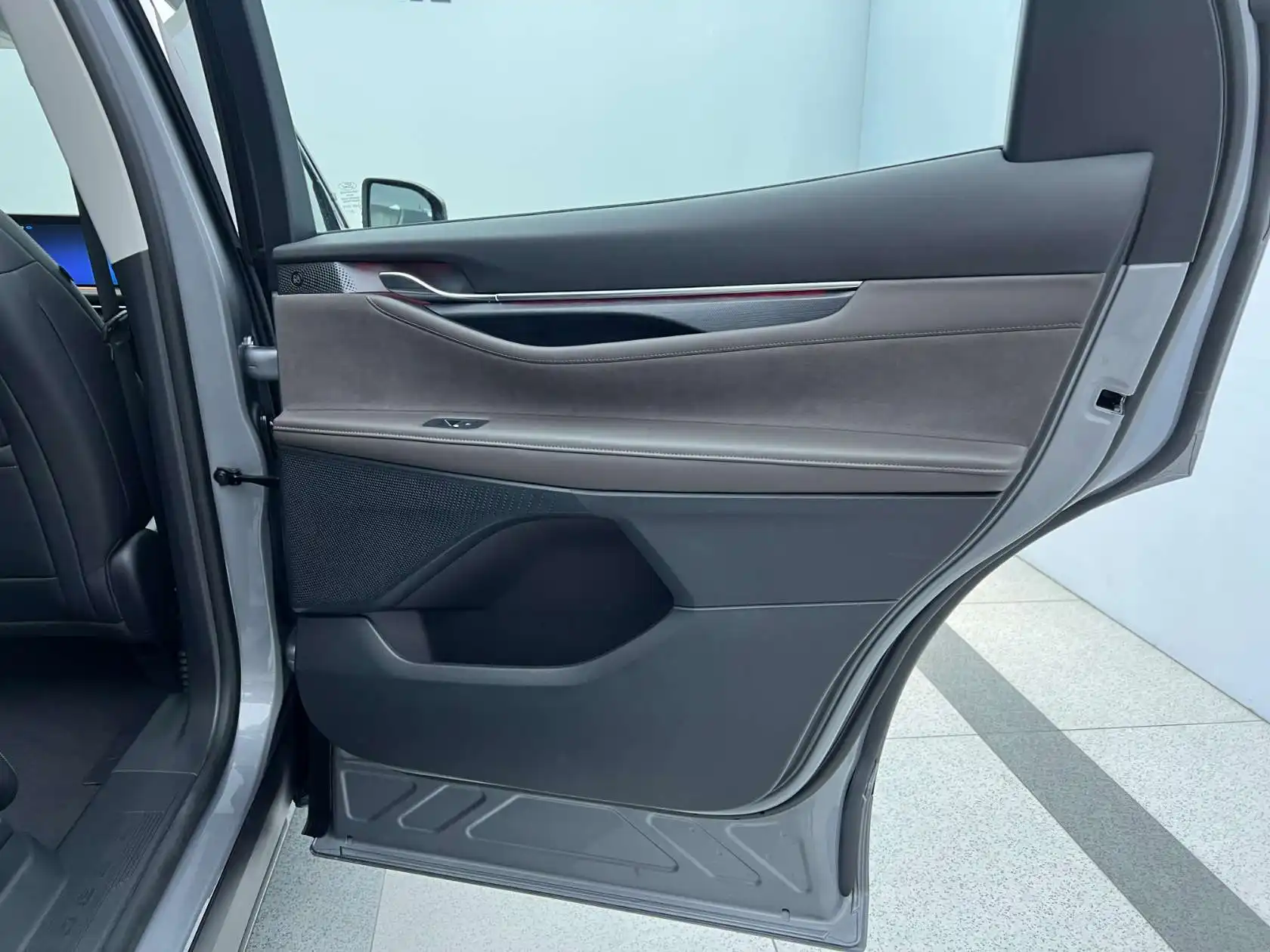 Ford Edge L, 2025 18