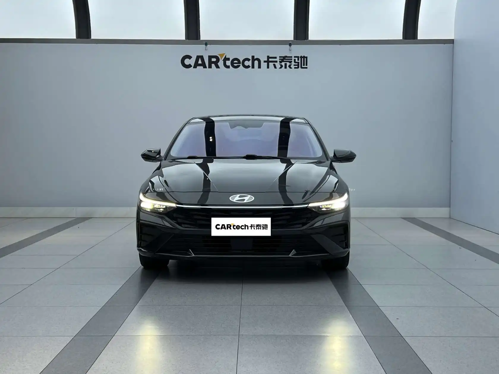 Hyundai Elantra, 2024 2