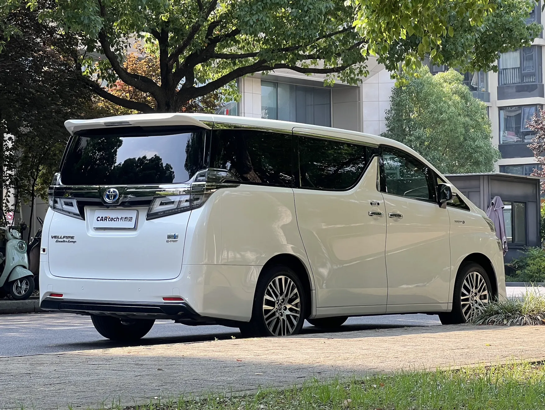 Toyota Vellfire, 2019 все фото