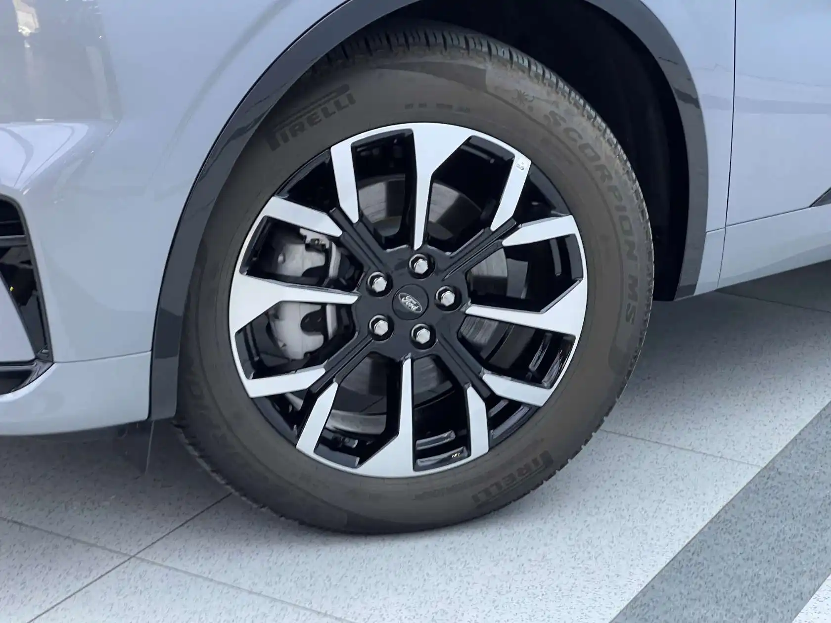 Ford Edge L, 2025 32