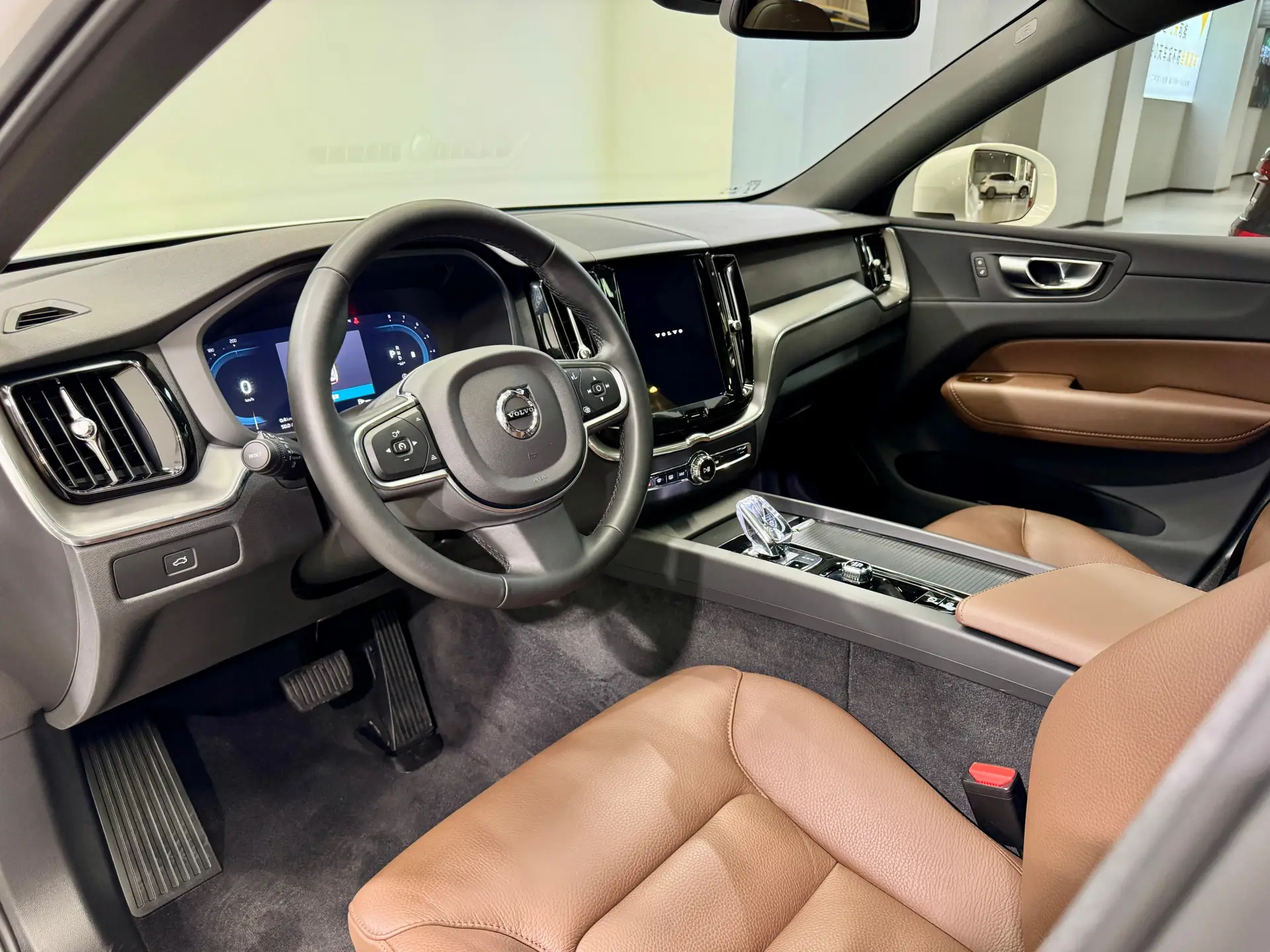 Volvo XC60, 2025 7