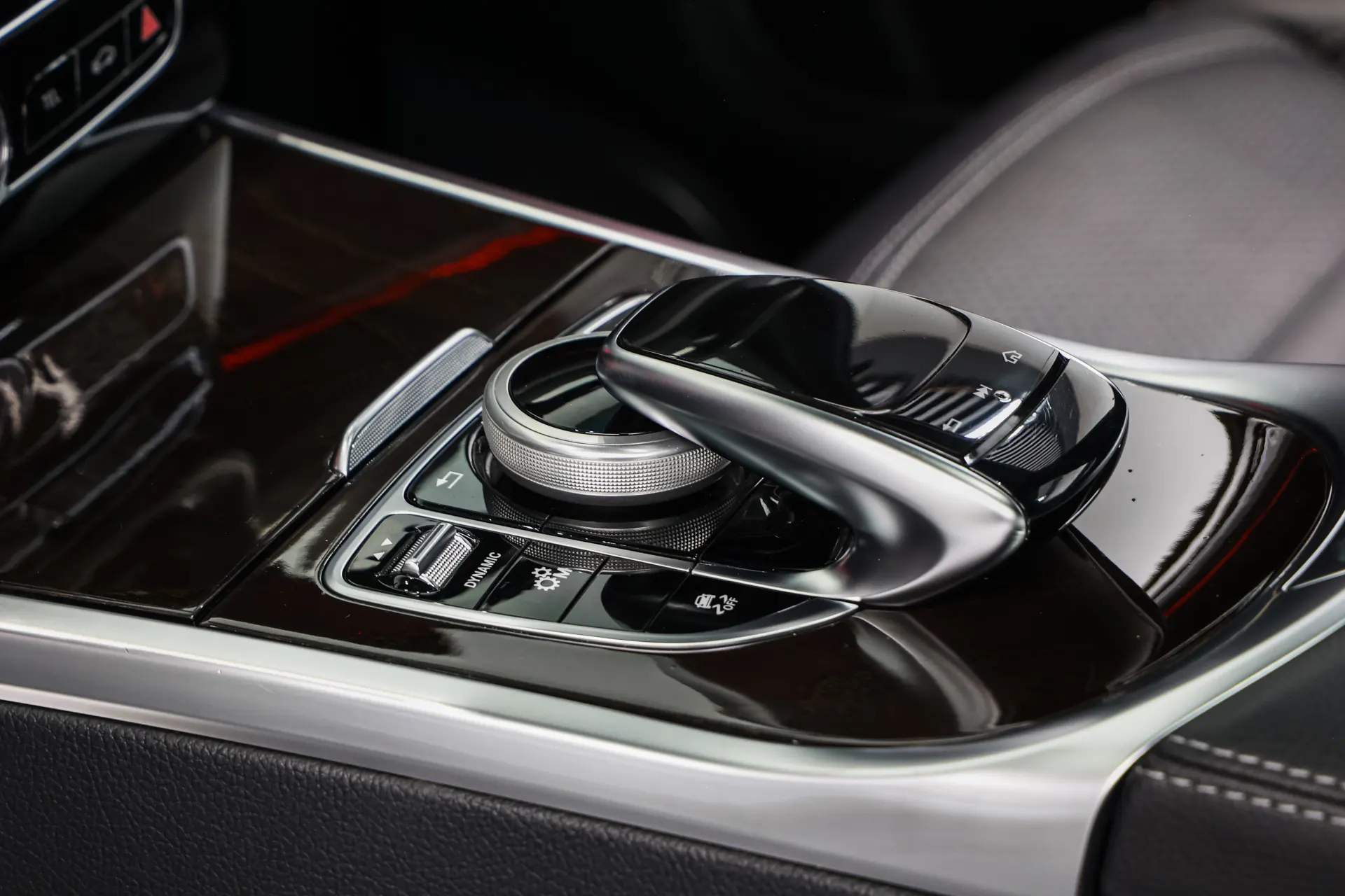 Mercedes-Benz G 550, 2020 18