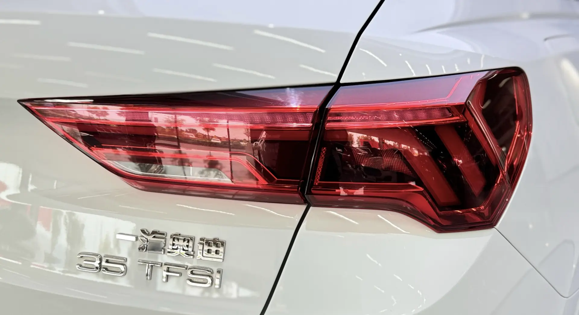 Audi Q3 35 TFSI, 2023 10