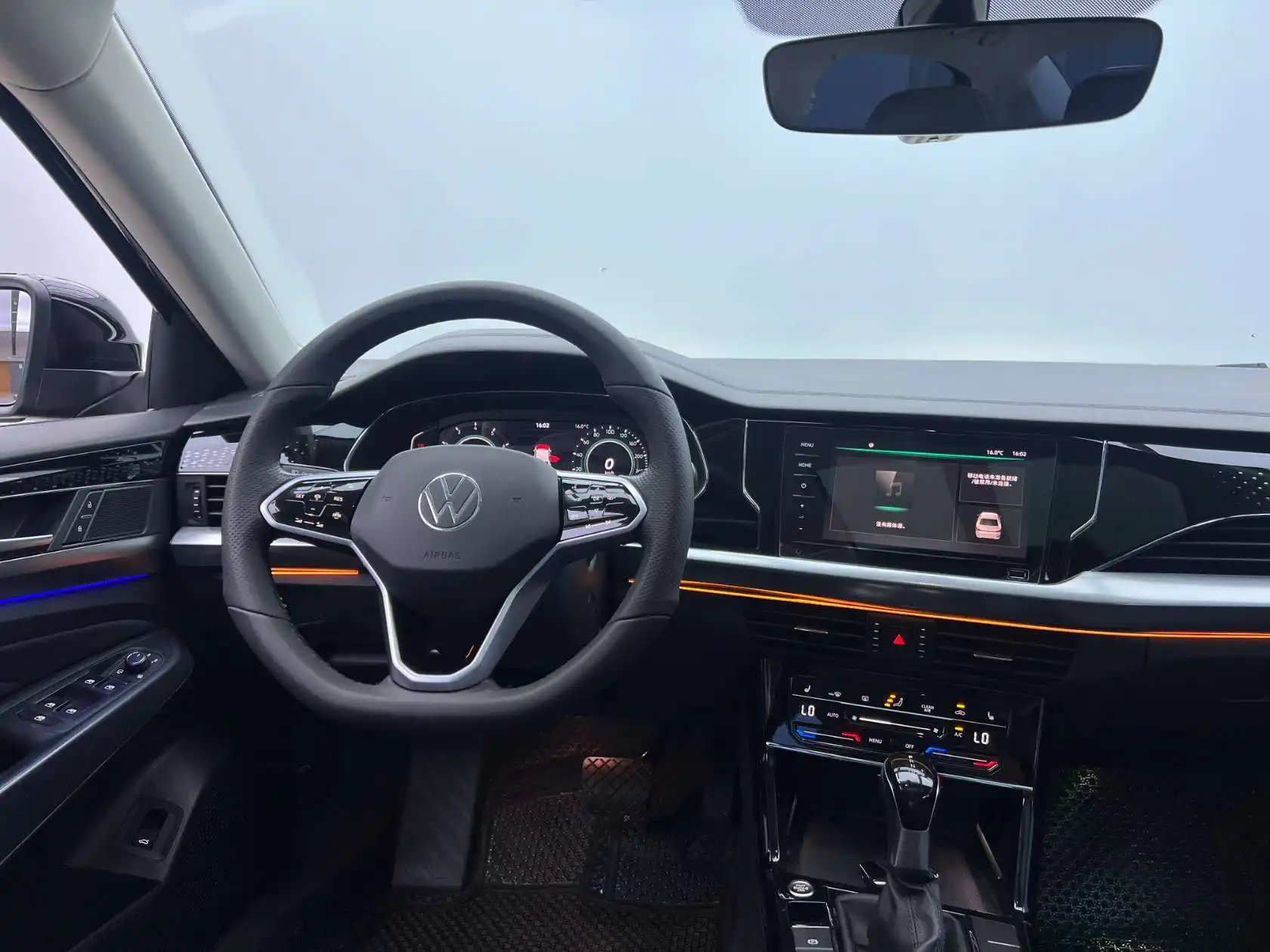 Volkswagen Passat, 2023 23