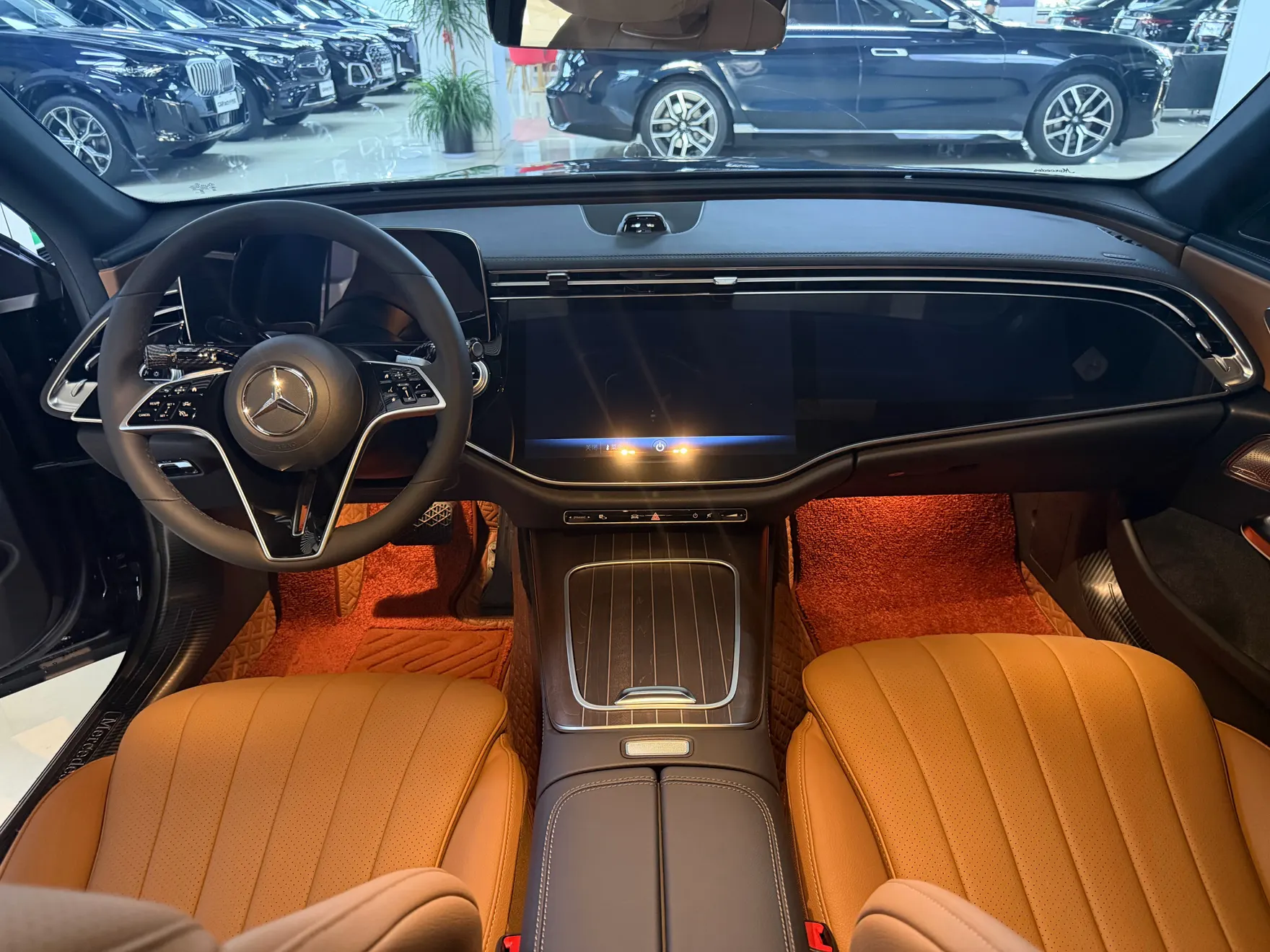 Mercedes-Benz E 300 L, 2025 9