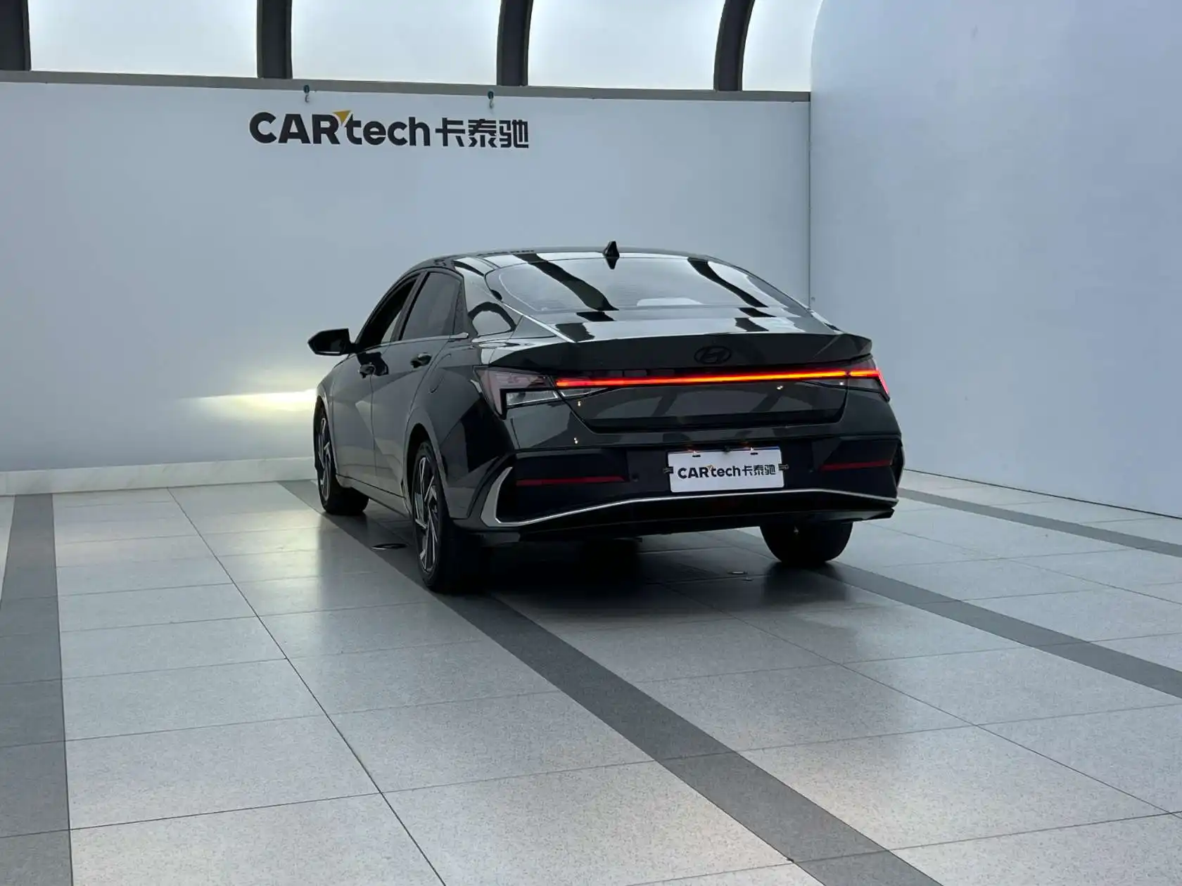 Hyundai Elantra, 2024 4