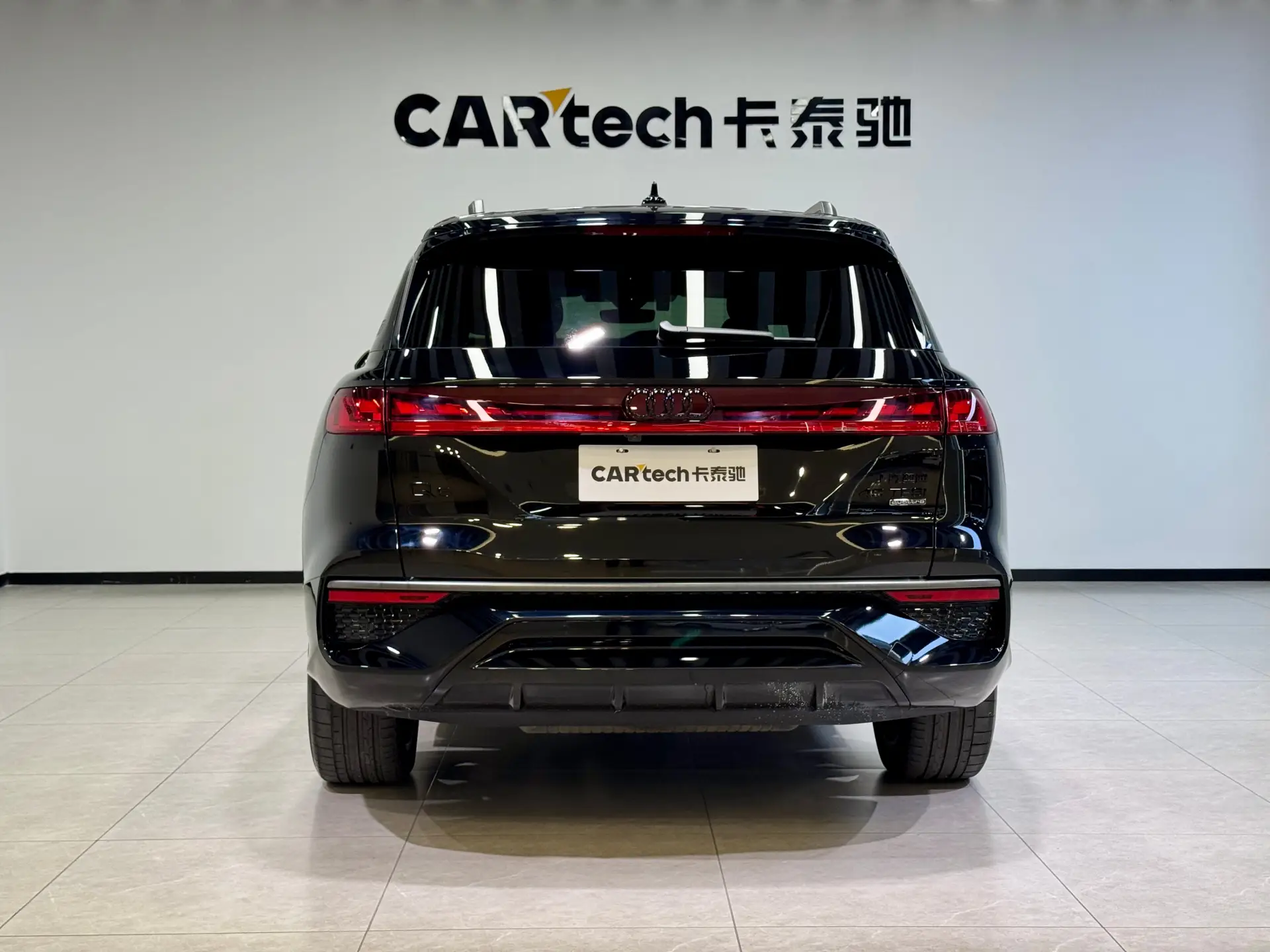 Audi Q6 45 TFSI, 2023 27