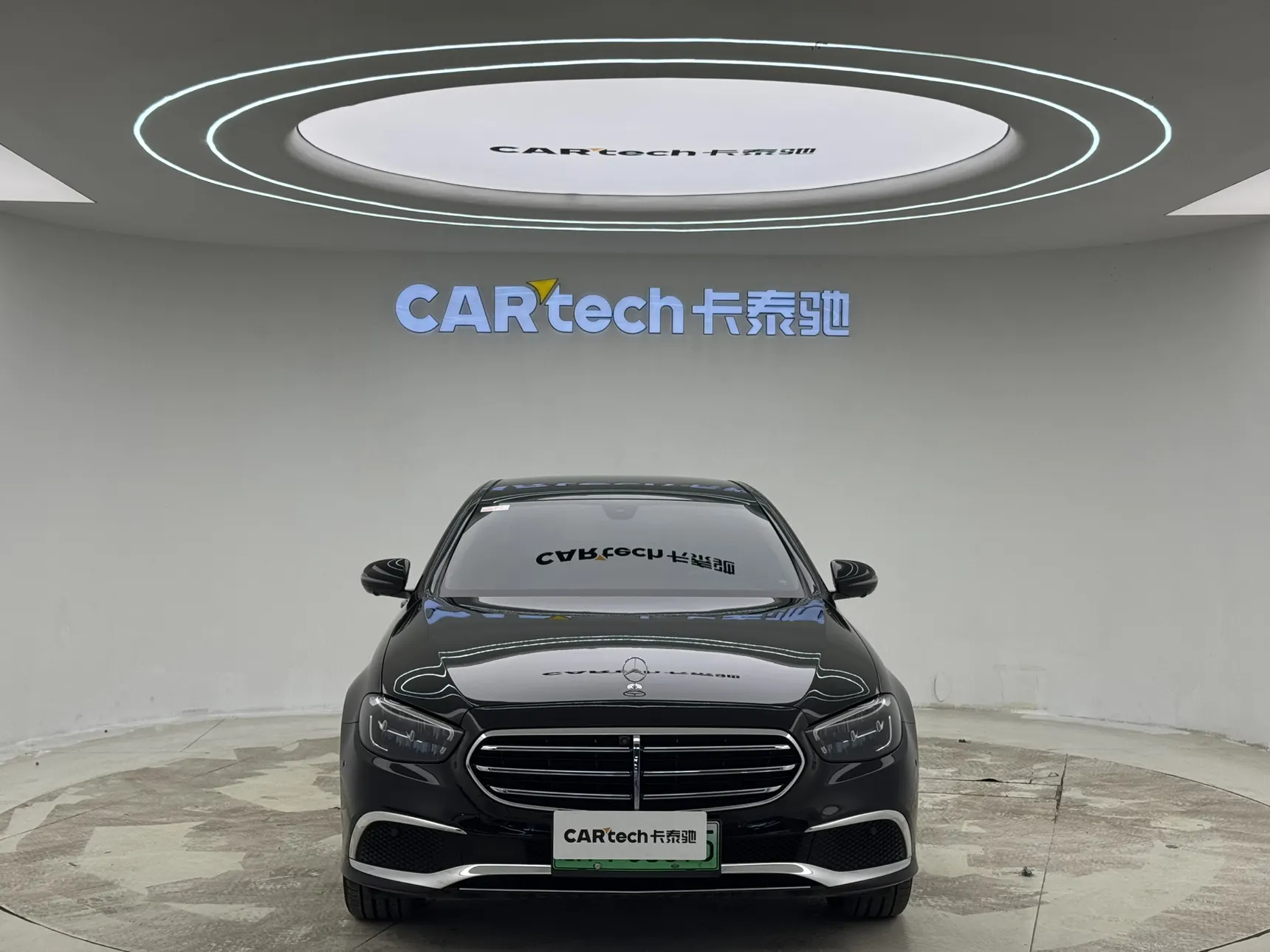 Mercedes-Benz E 350 e, 2022 3