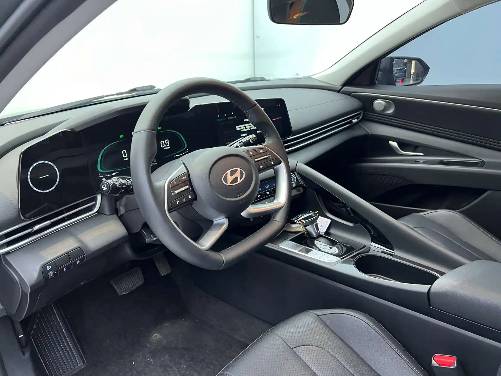 Hyundai Elantra, 2024 10