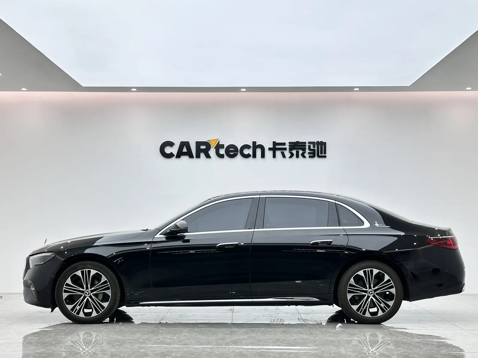 Mercedes-Benz E 300 L, 2025 2