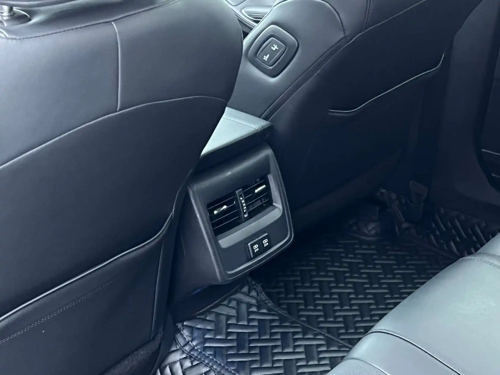 Toyota Avalon, 2022 13