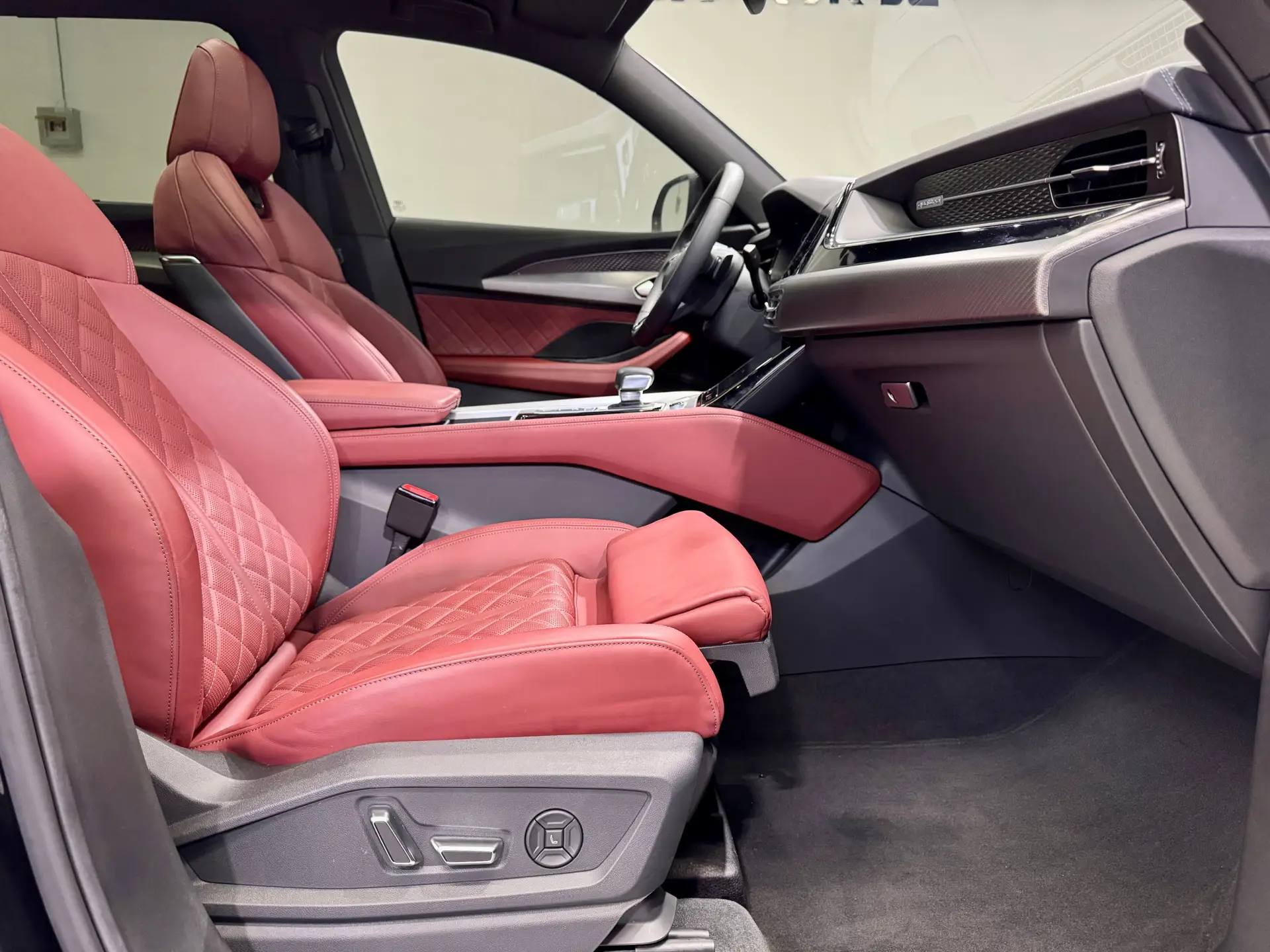Audi Q6 45 TFSI, 2023 8