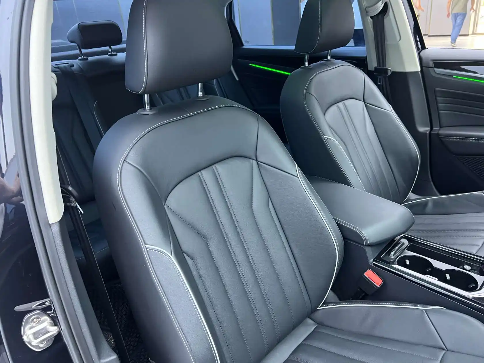 Volkswagen Passat, 2023 20